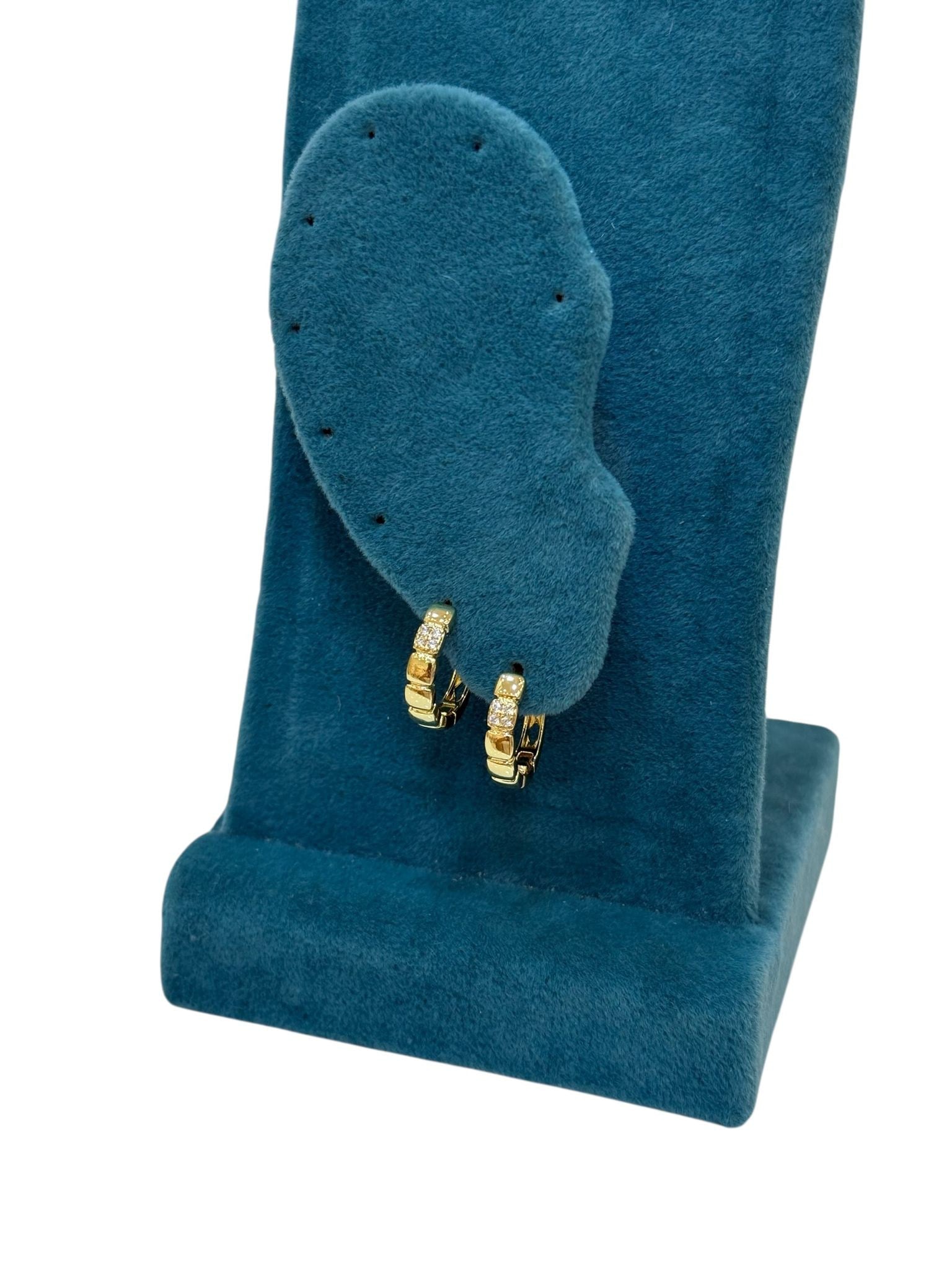 14K Gold Renk Kare Döküm Ezme VIP Halka Küpe (1 CM)
