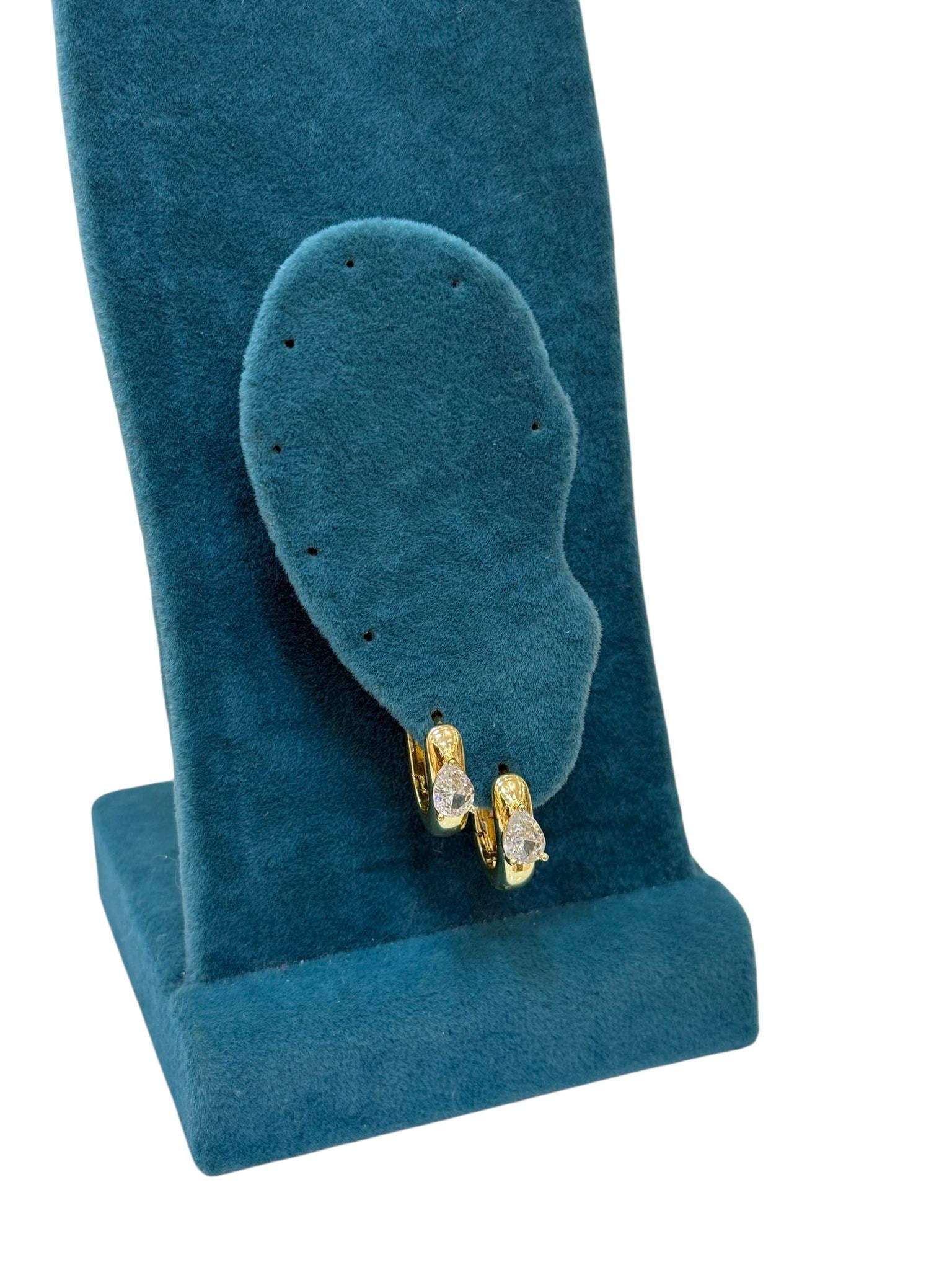 14K Gold Renk Mini VIP Baget Damla Taş Küpe (1 CM)