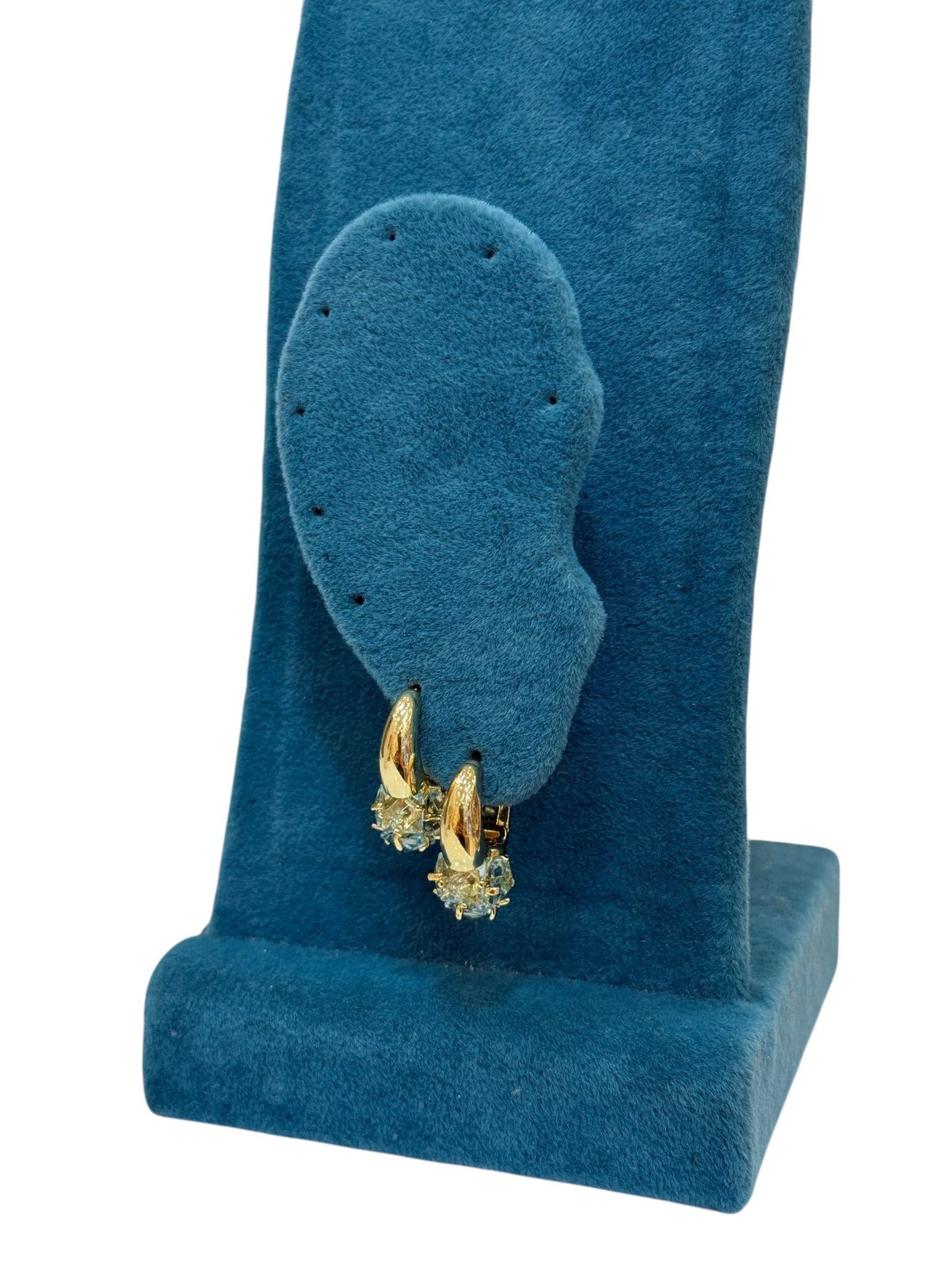 14K Gold Renk Mint Taşlı Mini VIP Küpe (1,5 CM)