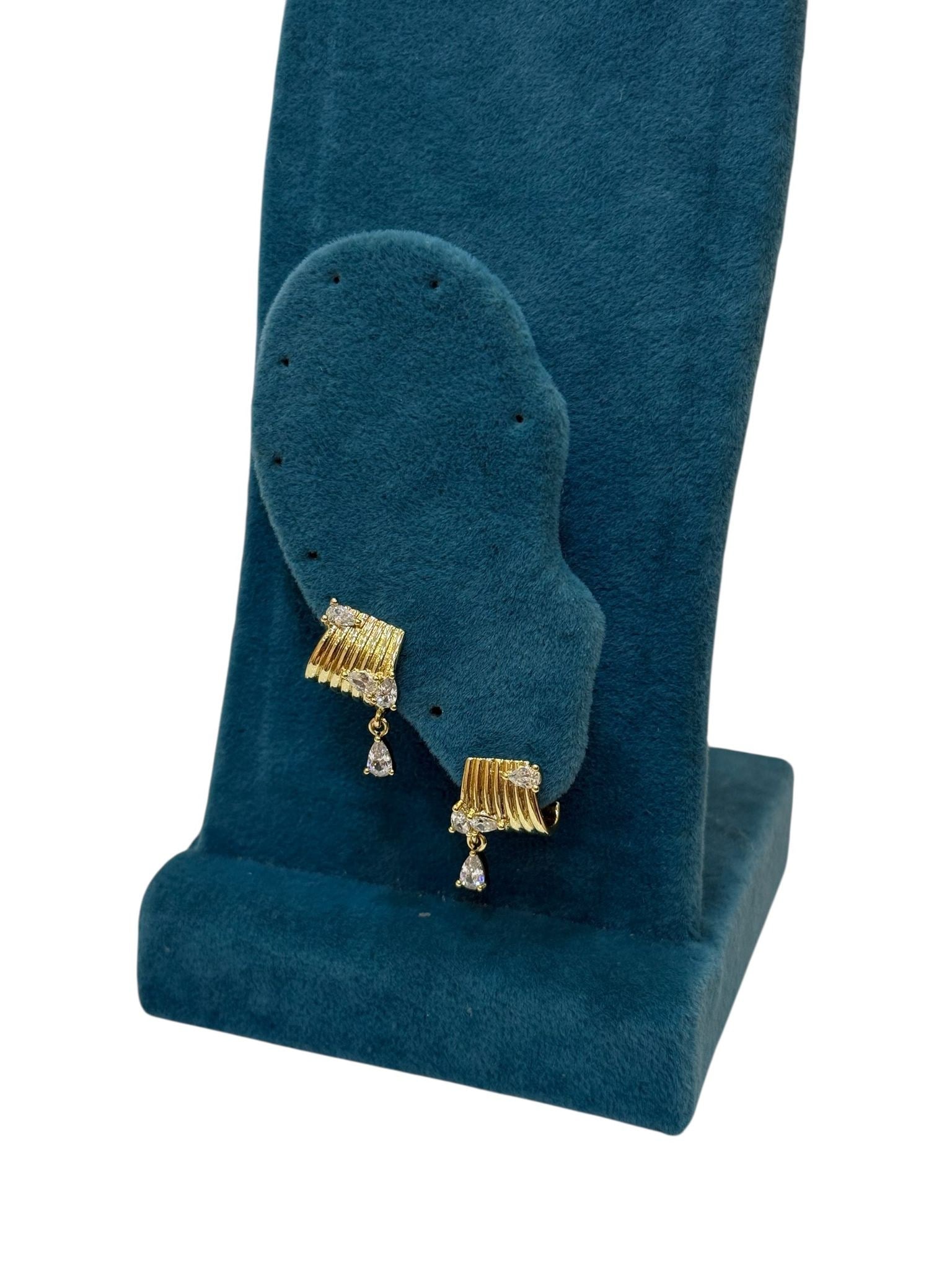 14K Gold Renk Şeritli Mini Kesme Sallantı Taş VIP Küpe (1 CM)