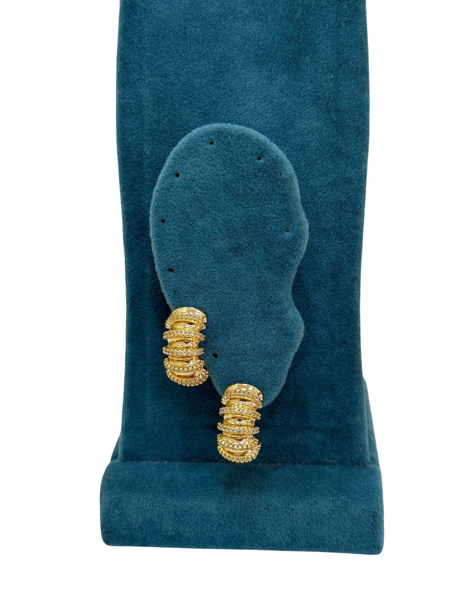 14K Gold Renk Tırtıklı Taşlı Mini Küpe (1,5 CM)