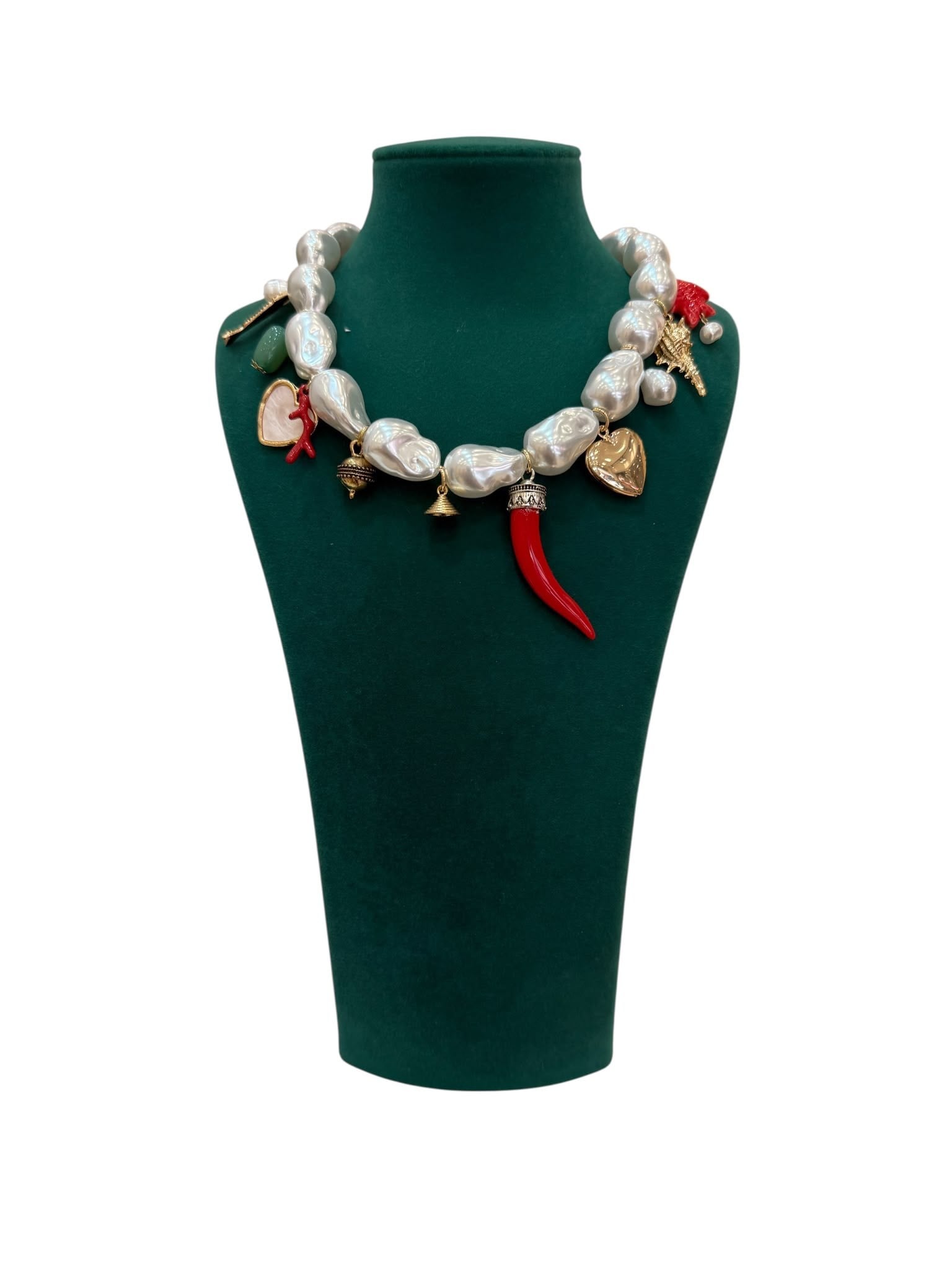 Beyaz İncili Biber Charm Kolye (40+5 CM)