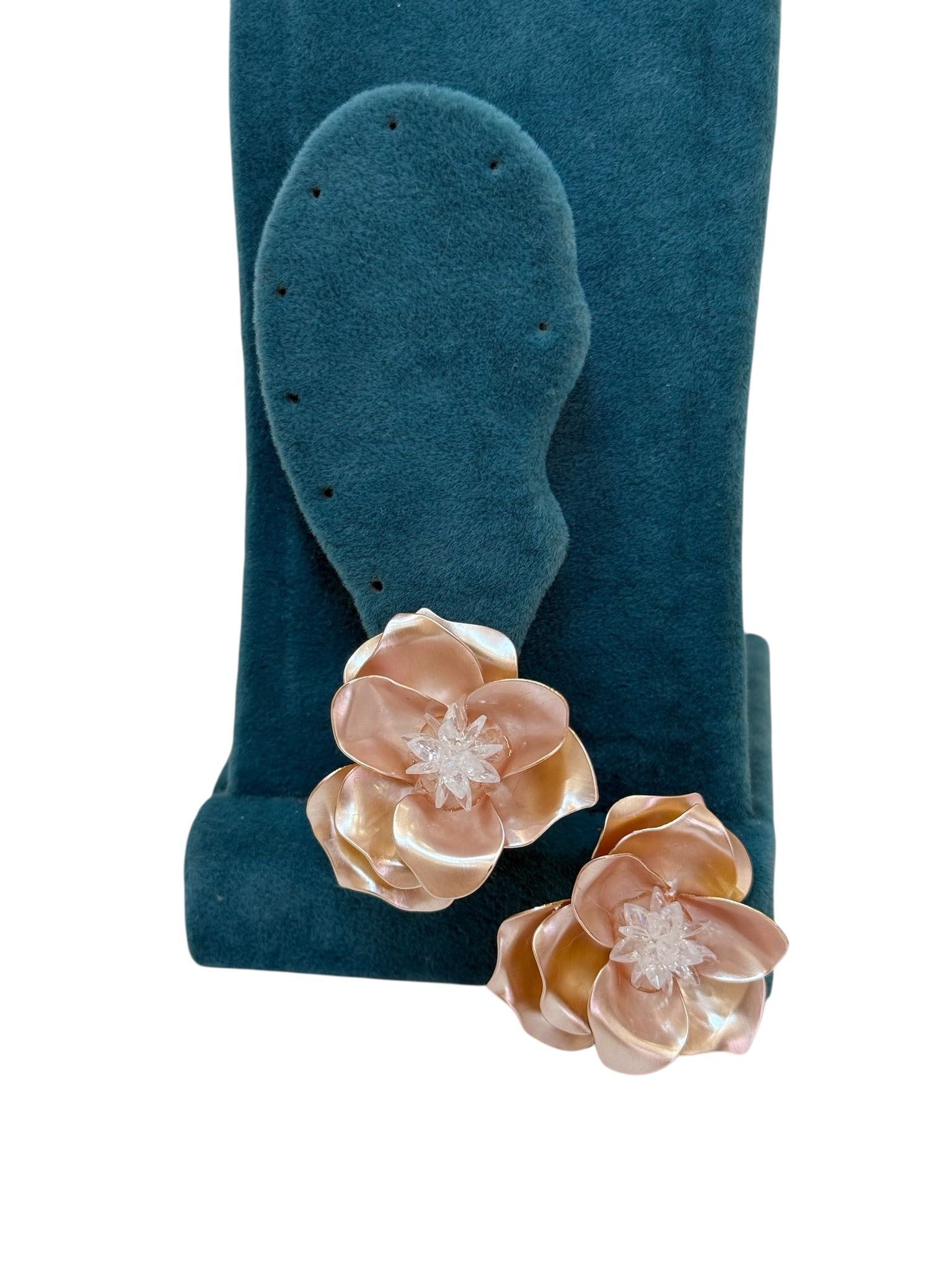Pembe Pastel Renk Çiçek Küpe (3 CM)