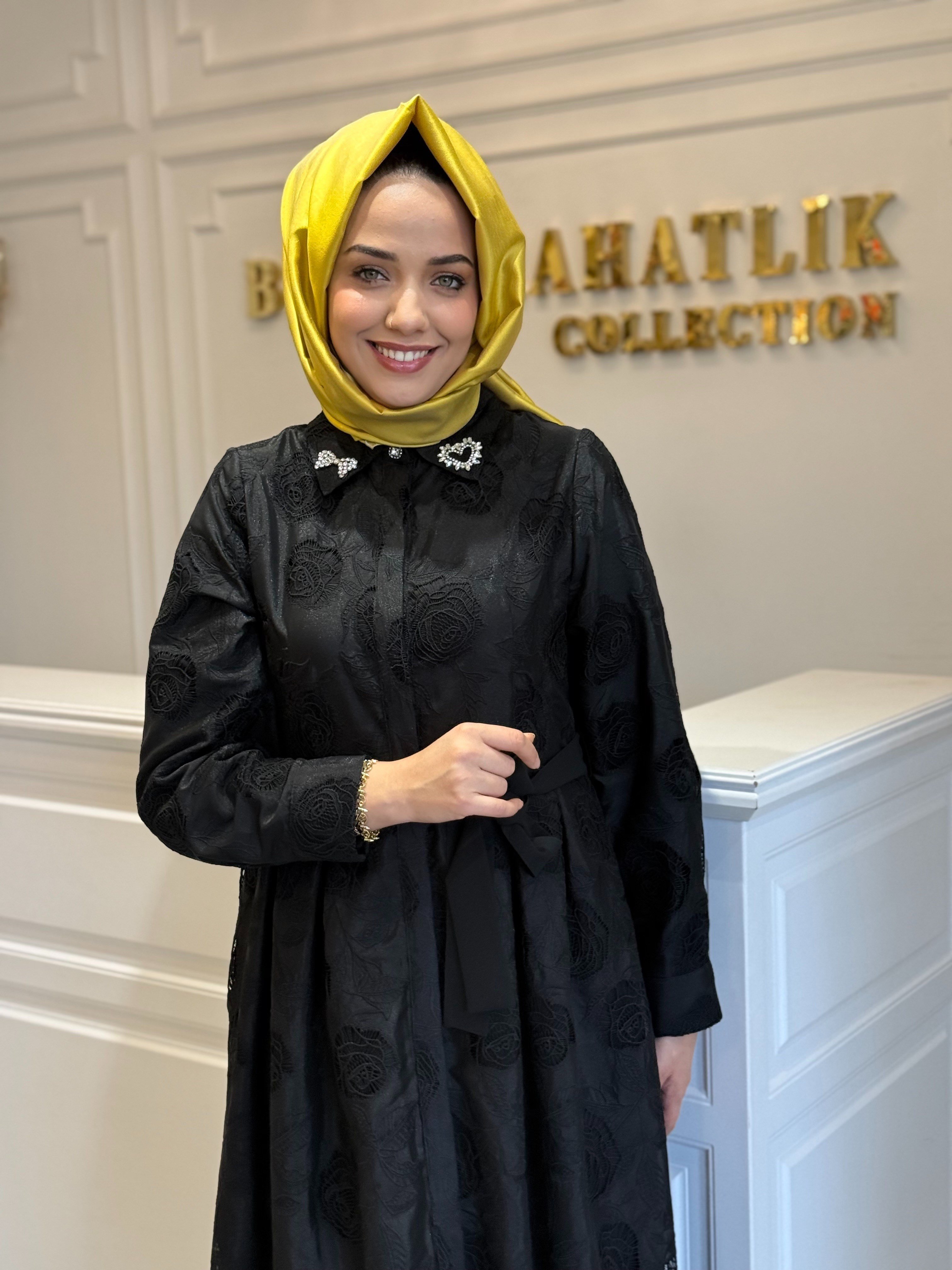 Ghısa Güpür Detaylı Çiçek Elbise