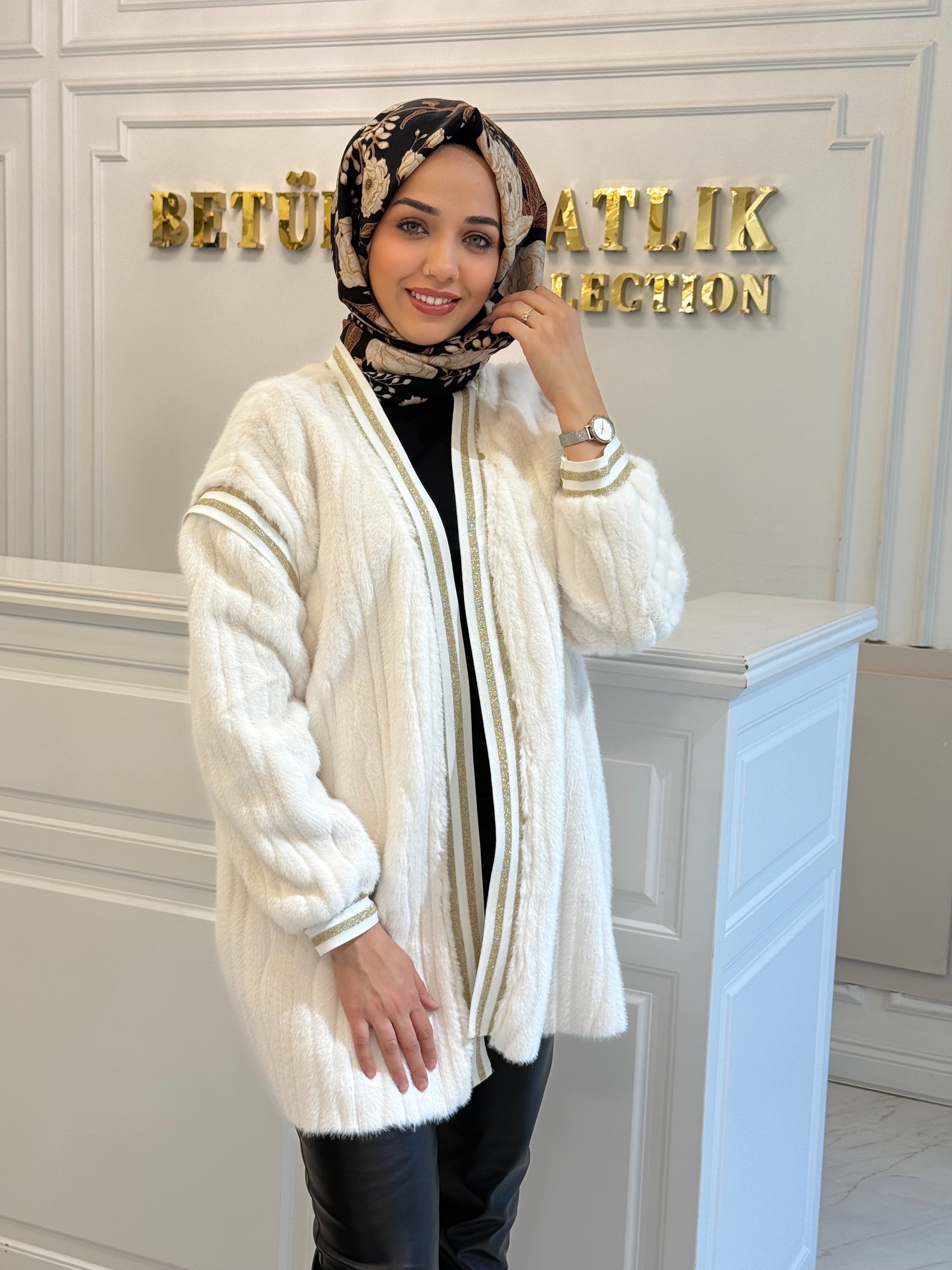 GHISA 3067 HIRKA EKRU