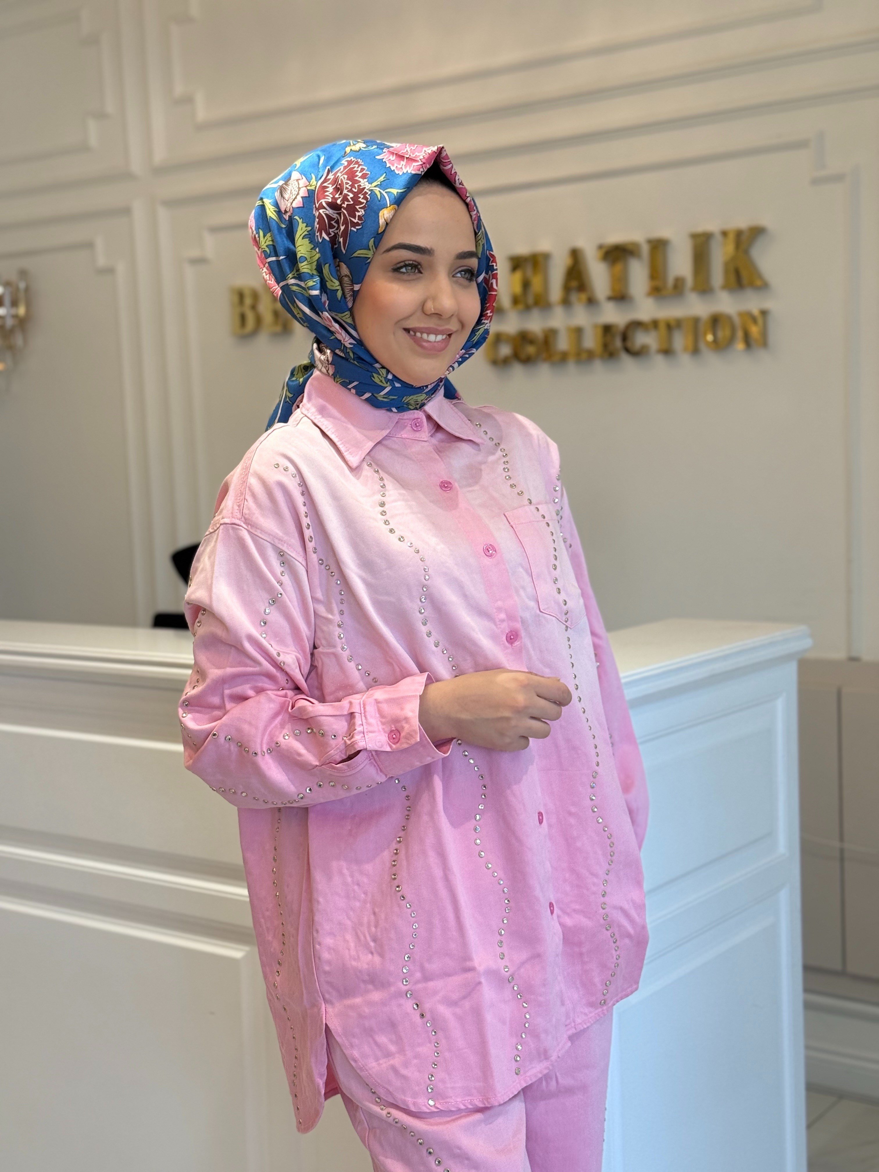 Ghısa Aynalı Taş İşlemeli Kot Takım Pembe