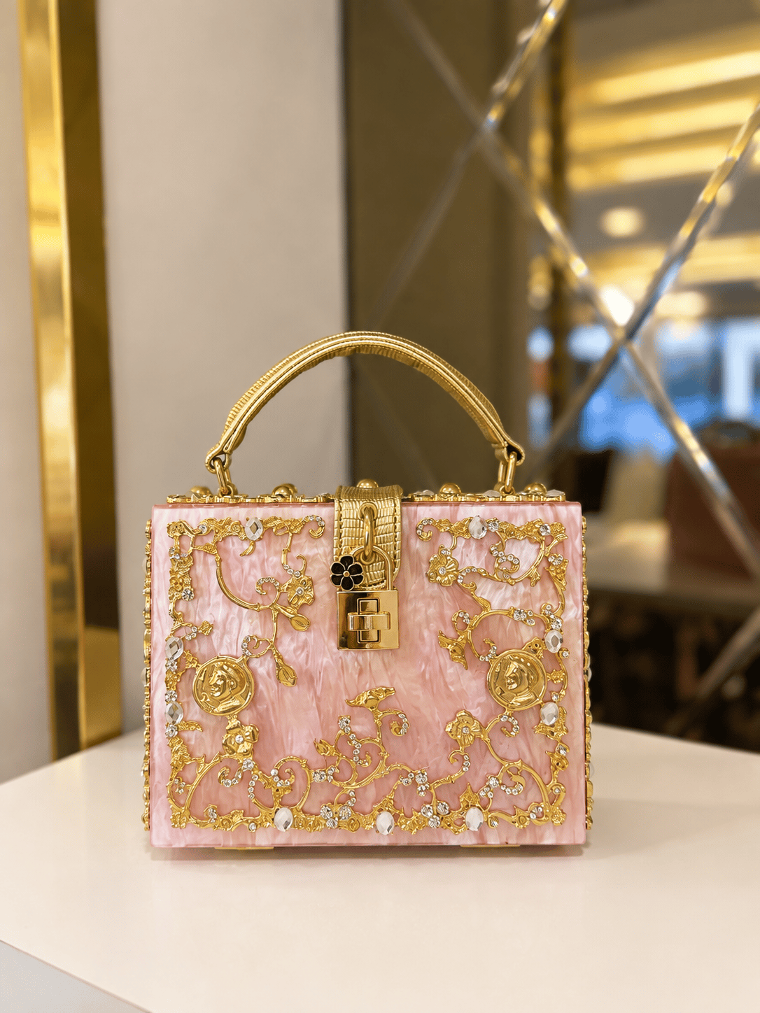 İTHAL GOLD İŞLEMELİ ÇANTA PEMBE