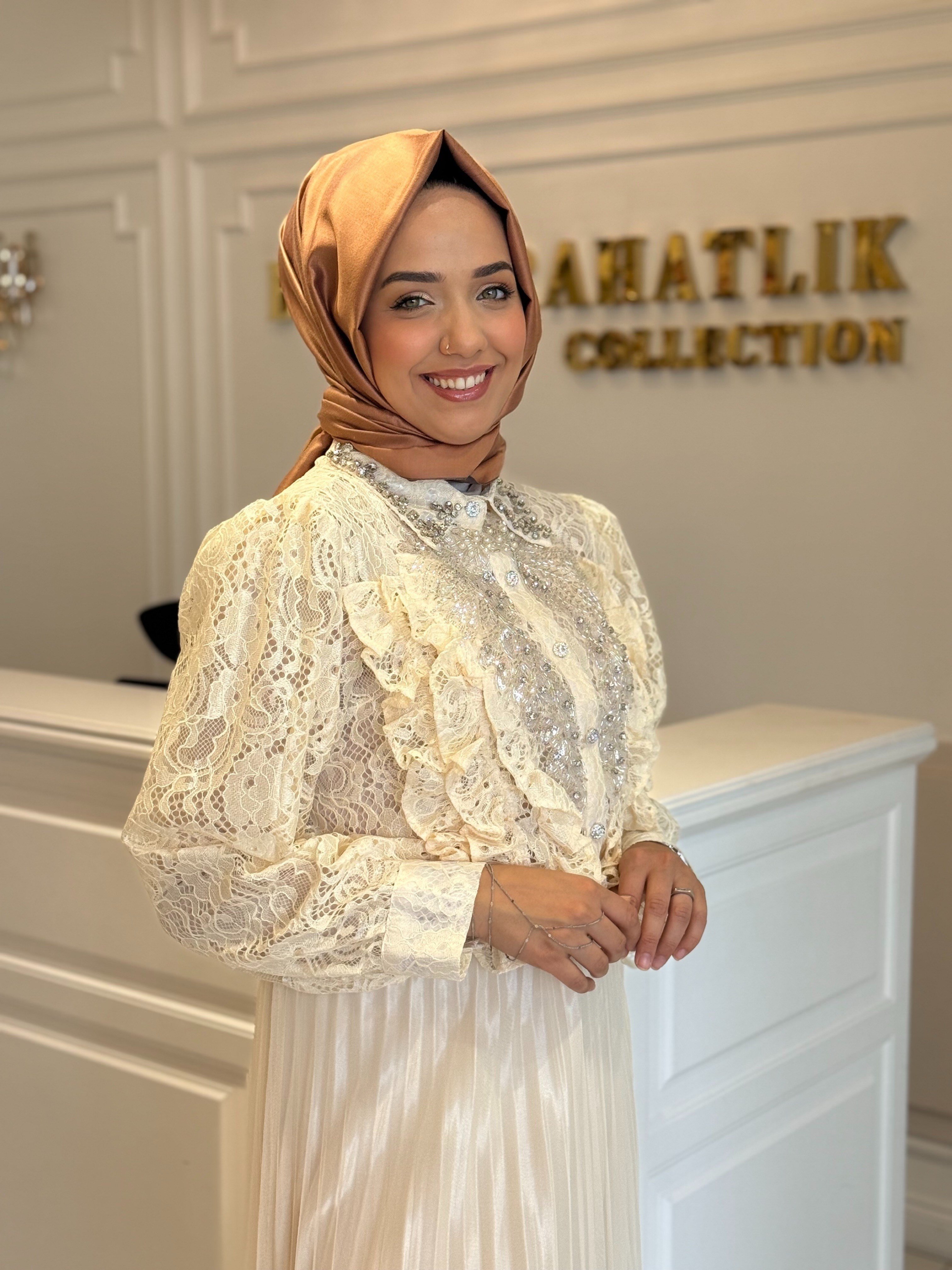 BTL İthal Güpürlü Gömlek Krem