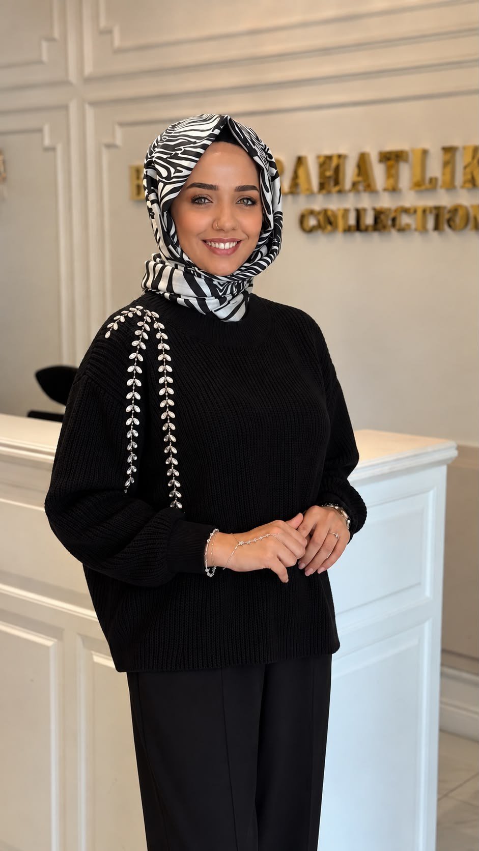 MISSEMRAMISS 4873 TAŞ İŞLEMELİ TRİKO BLUZ SİYAH