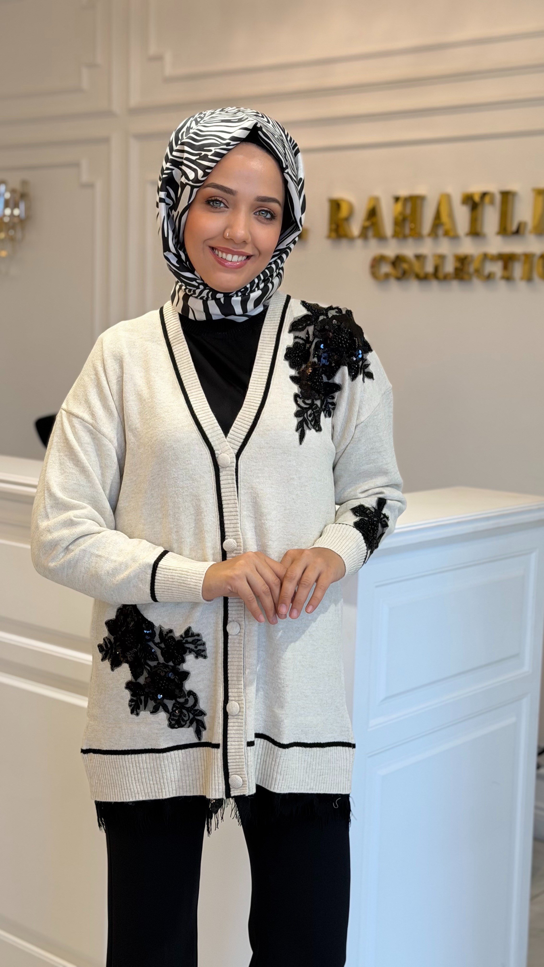 MY312 6205 İŞLEMELİ TRİKO HIRKA BEJ