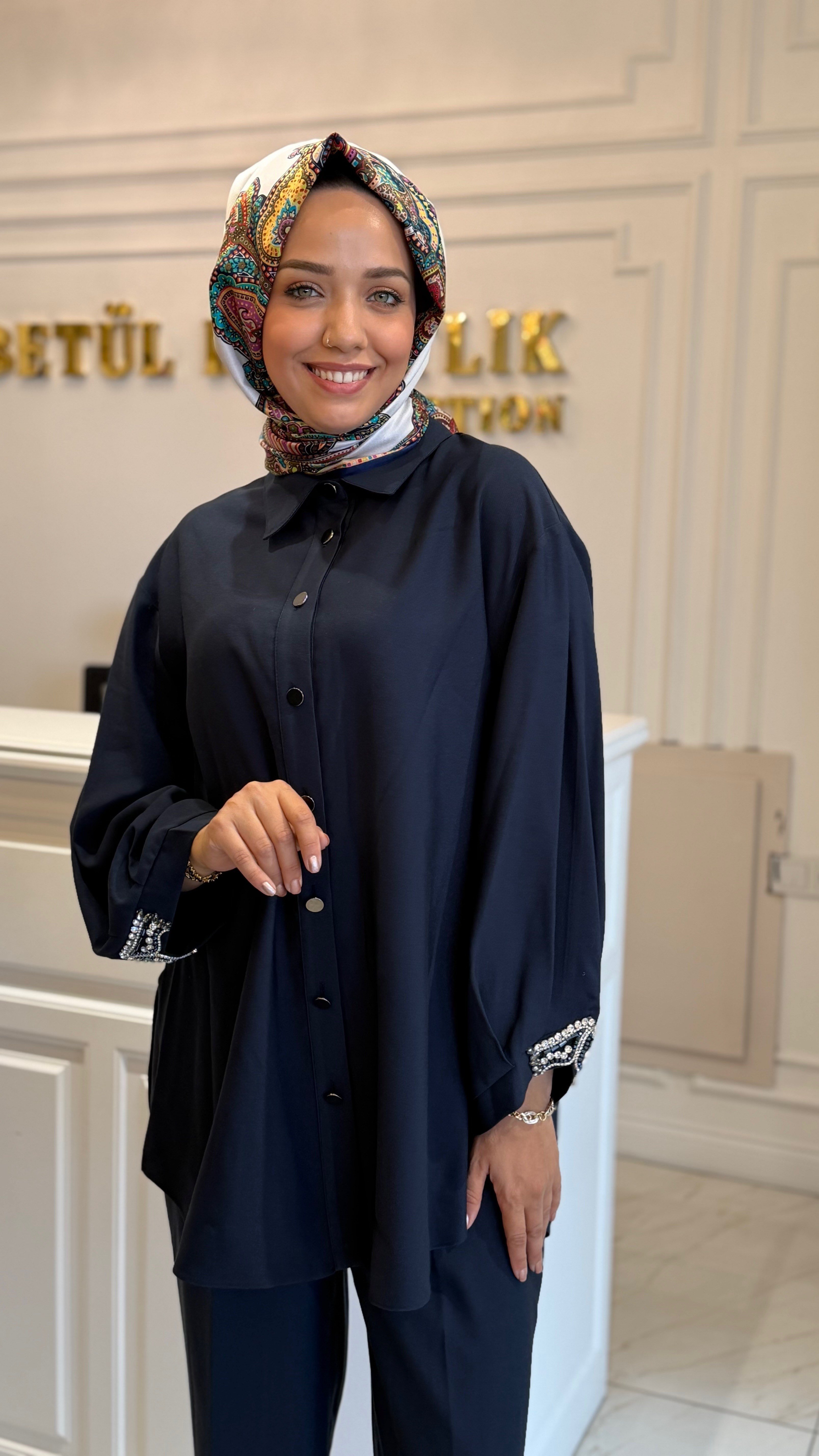 MY312 1743 TAŞLI DÜĞMELİ TAKIM LACİVERT