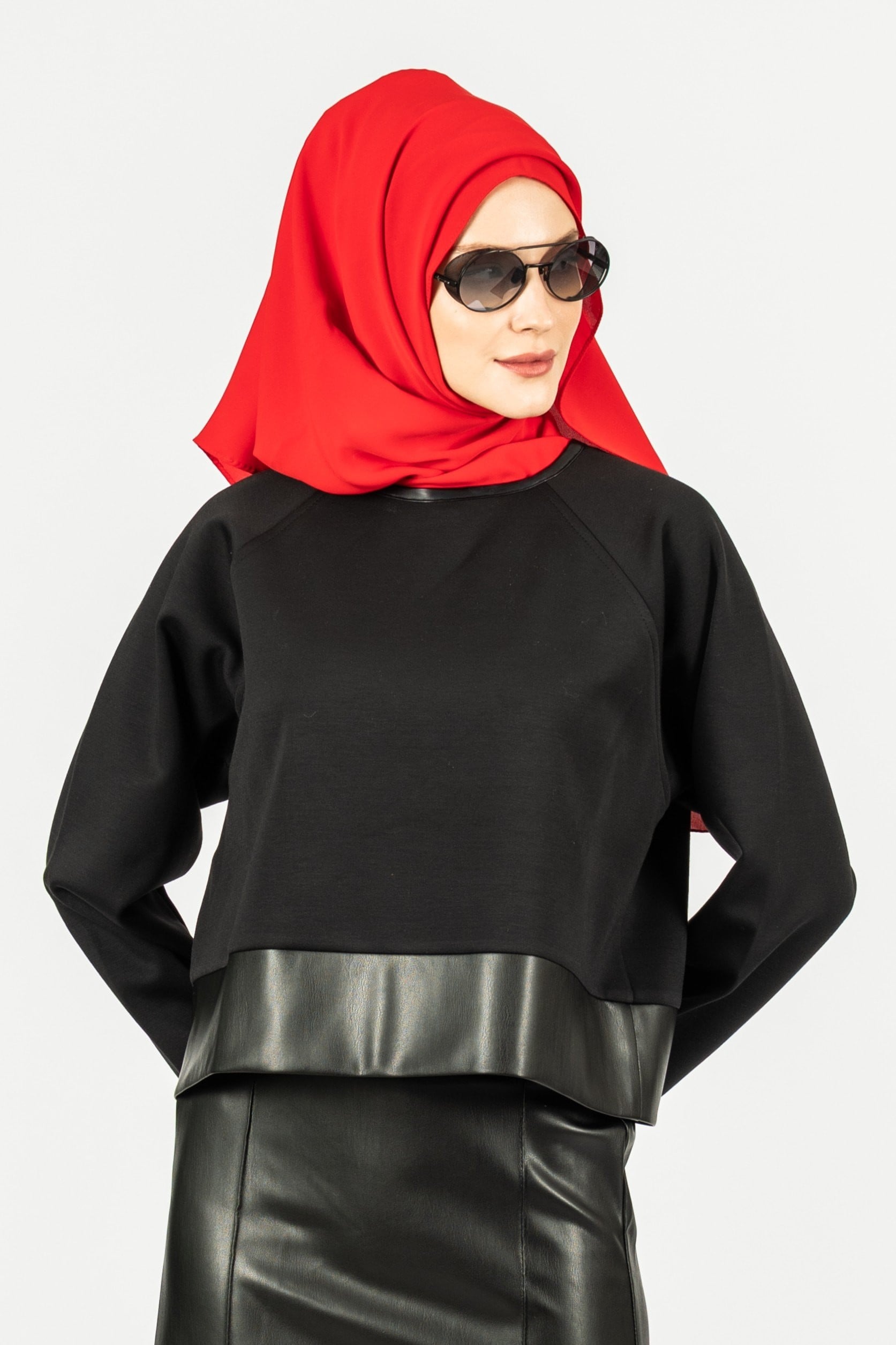 Derili Crop Sweat