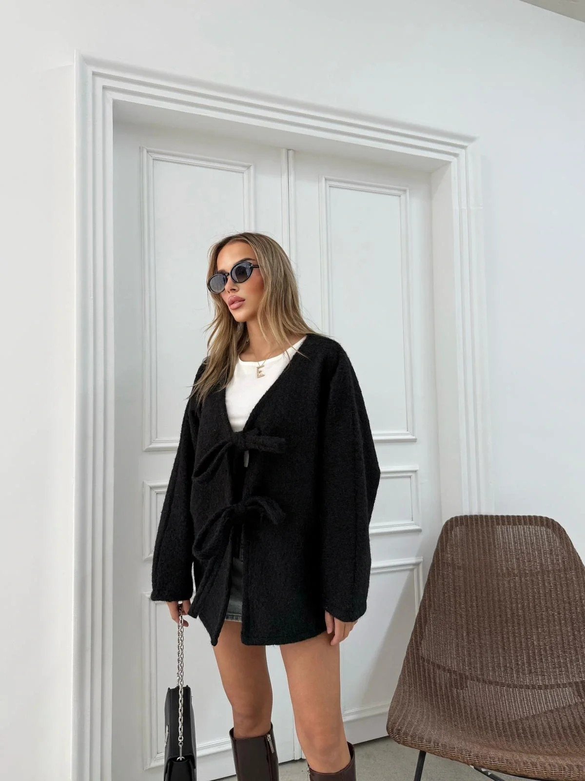 BAĞLAMA DETAY İÇ ASTARLI KAŞE MONT SİYAH