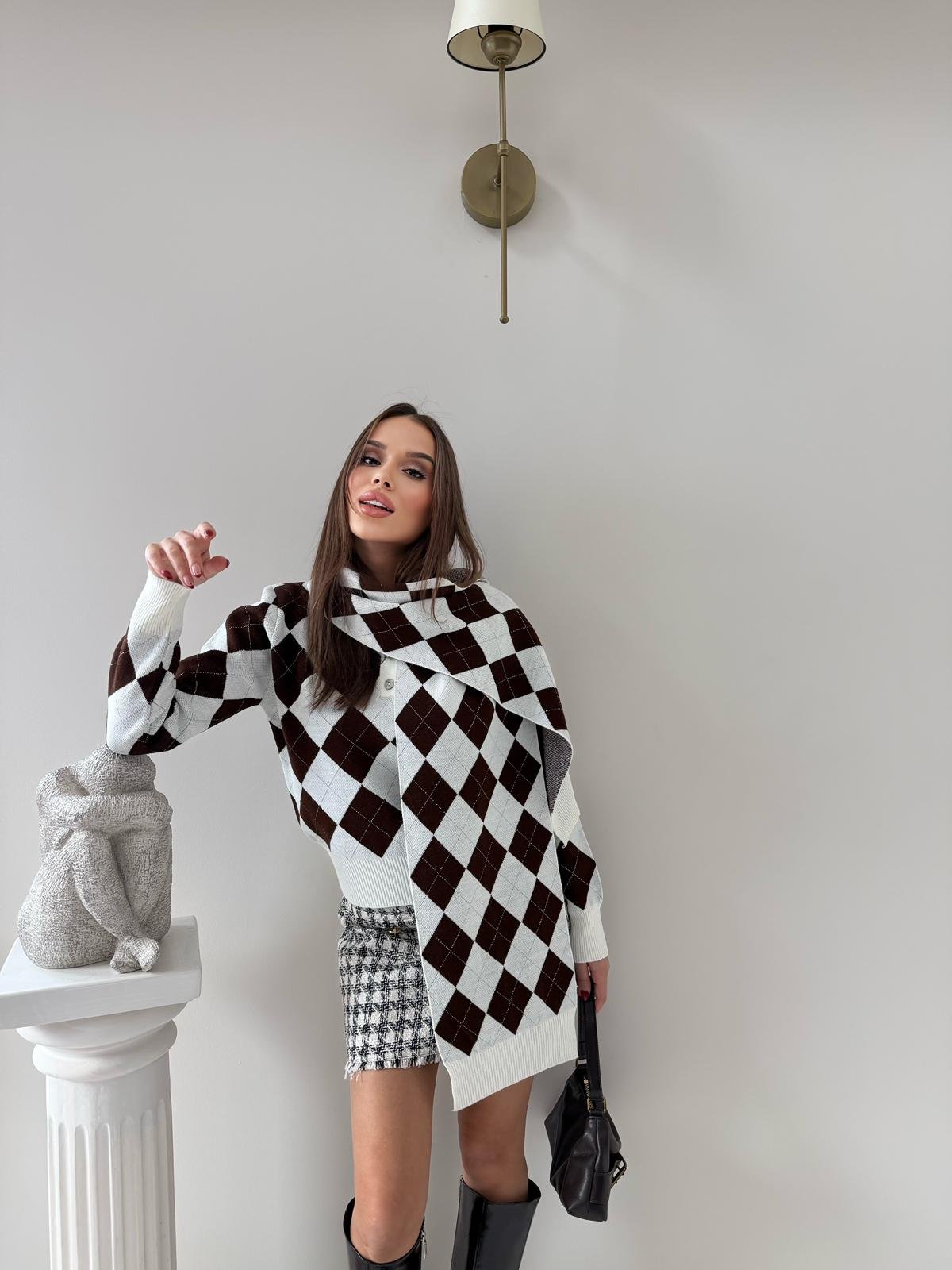 BAKLAVA DESEN POLO YAKA ATKI DETAY KAZAK SİYAH