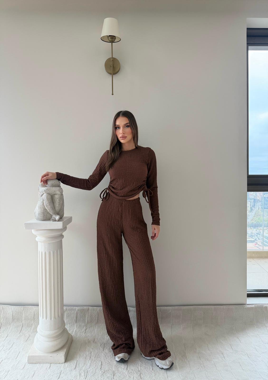 Bel Büzgülü Gofre Bluz ve Pantolonlu Gofre Takım Kahve 2047