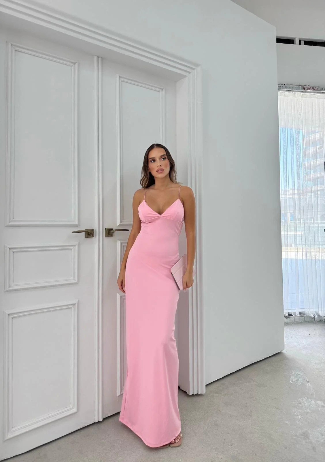 İP ASKILI DANTEL DETAY UZUN KALEM ELBİSE PEMBE