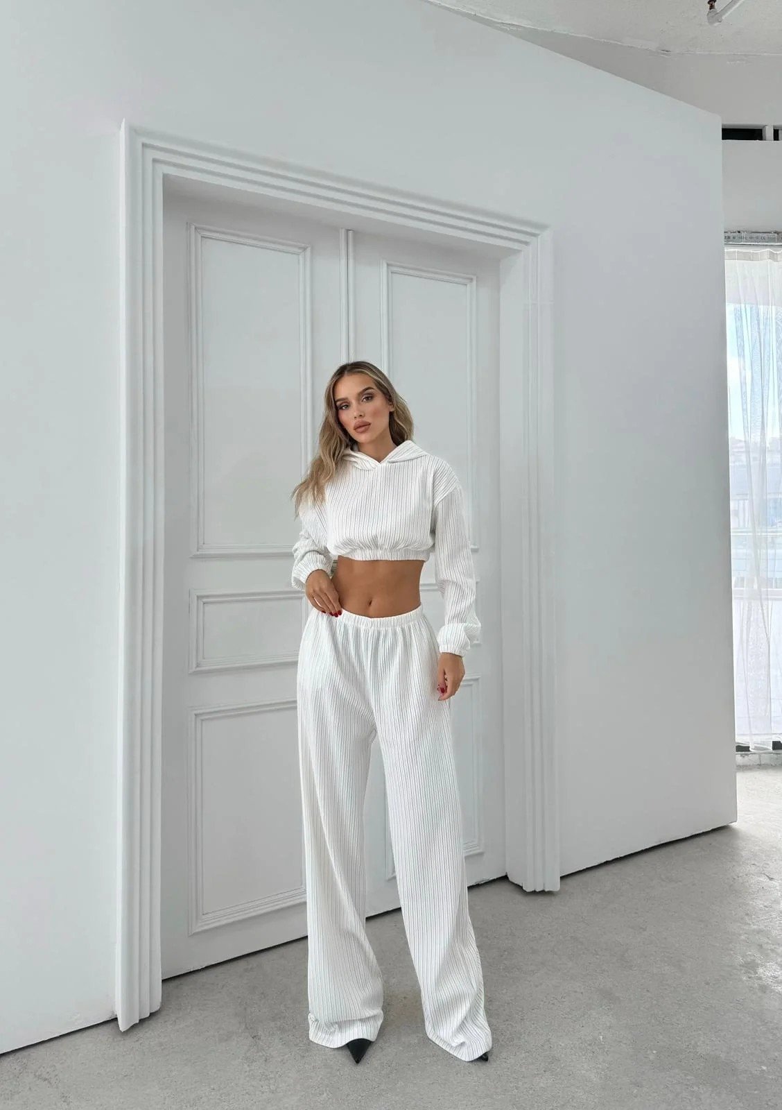 SİMLİ KAPÜŞONLU SWEAT VE PANTOLON İKİLİ TAKIM BEYAZ