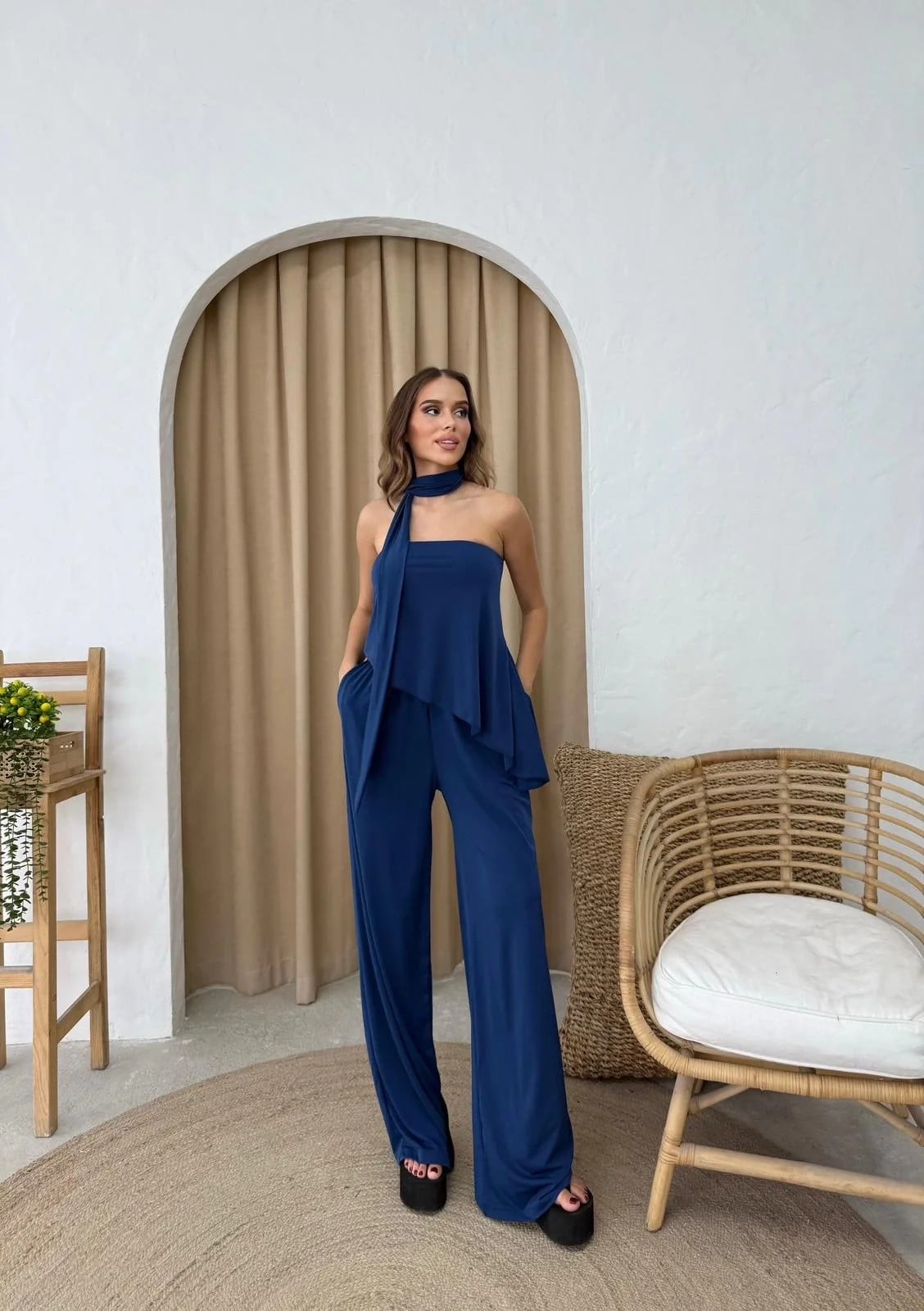 STRAPLEZ ASİMETRİK BLUZ VE PANTOLON FULARLI SANDY İKİLİ TAKIM LACİVERT