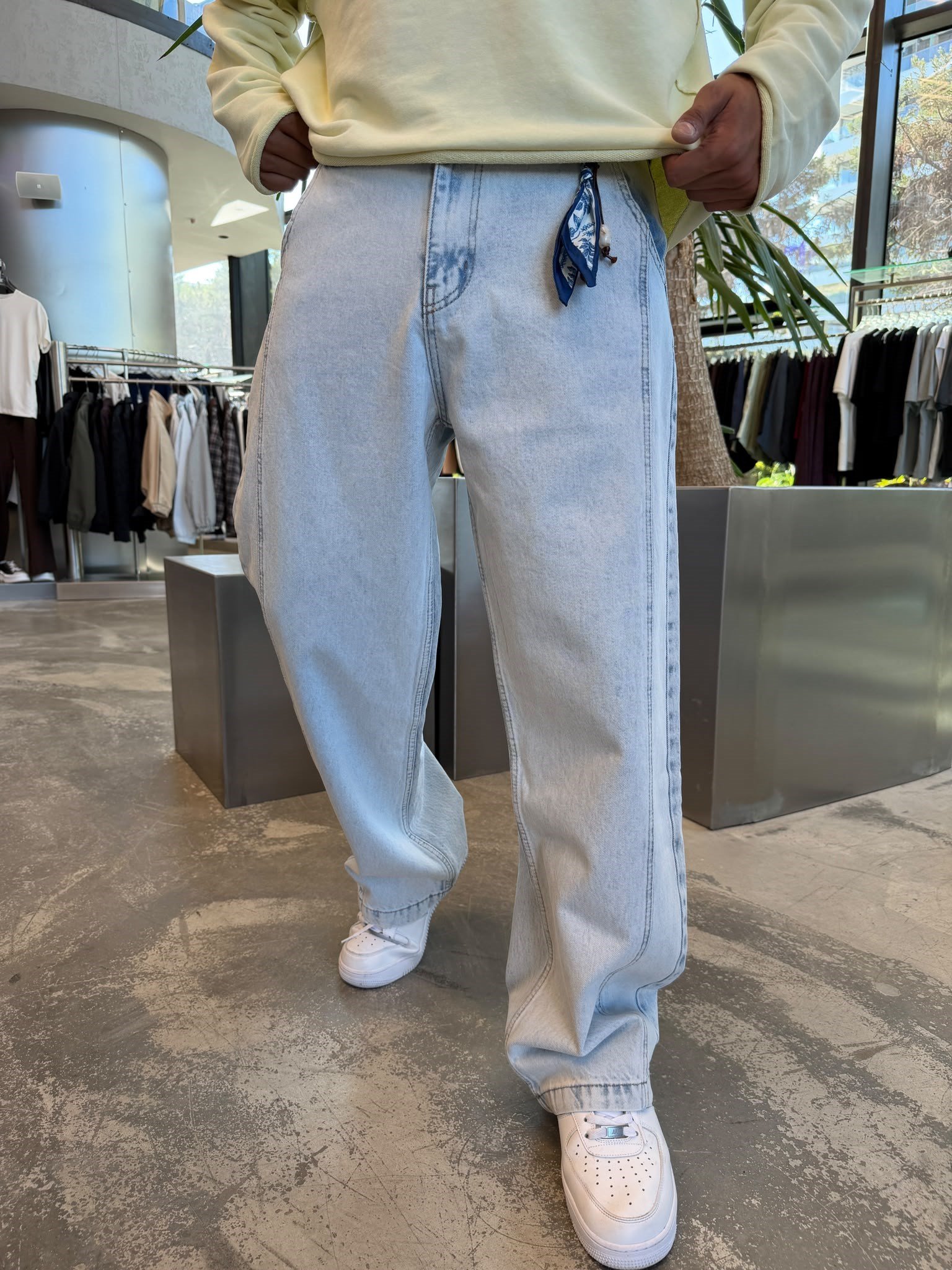 Buz Mavi Extra Super Baggy Parçalı Kot Pantolon WE2854