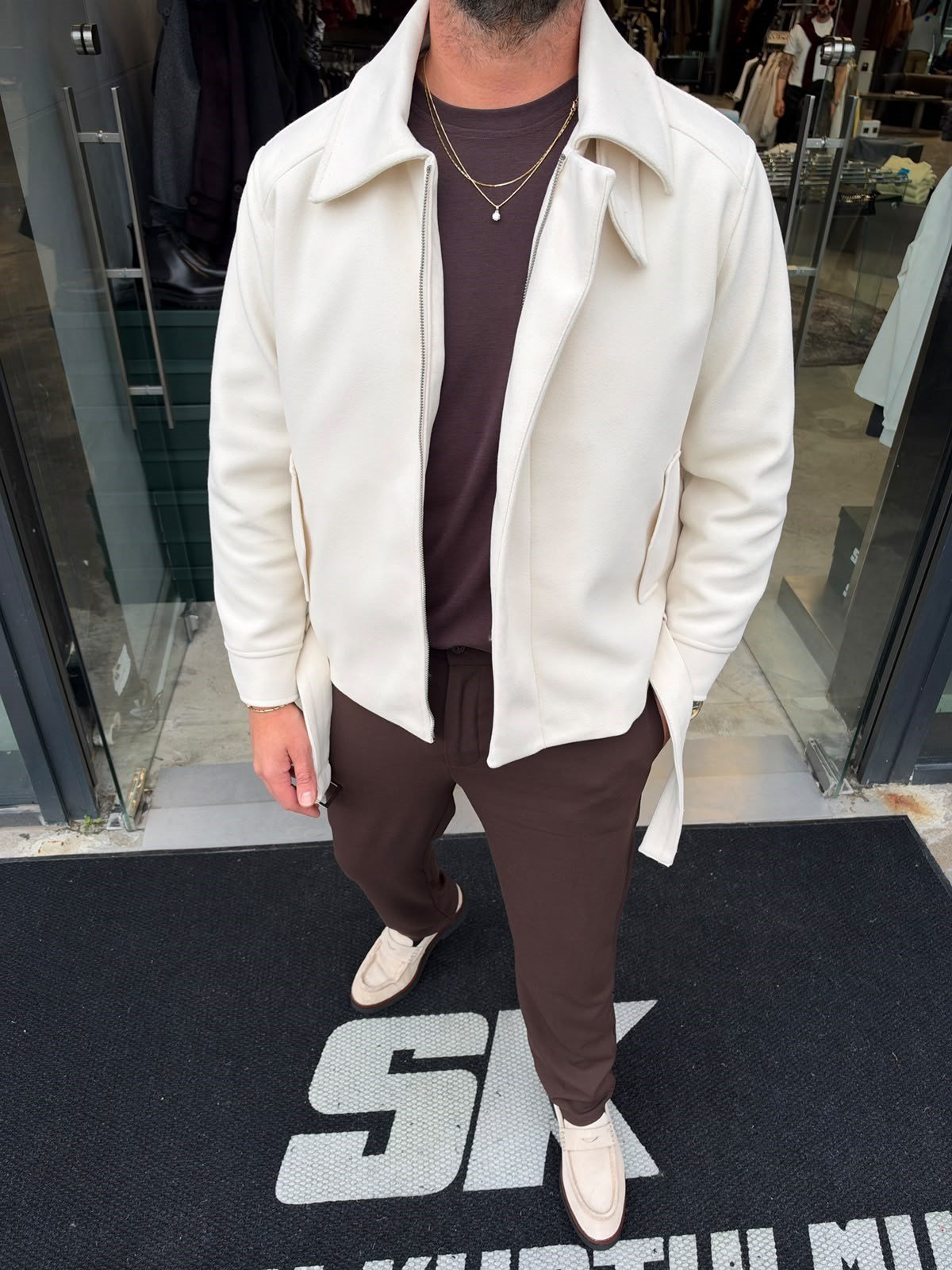 Krem Kemer Detaylı Kaşe Ceket 