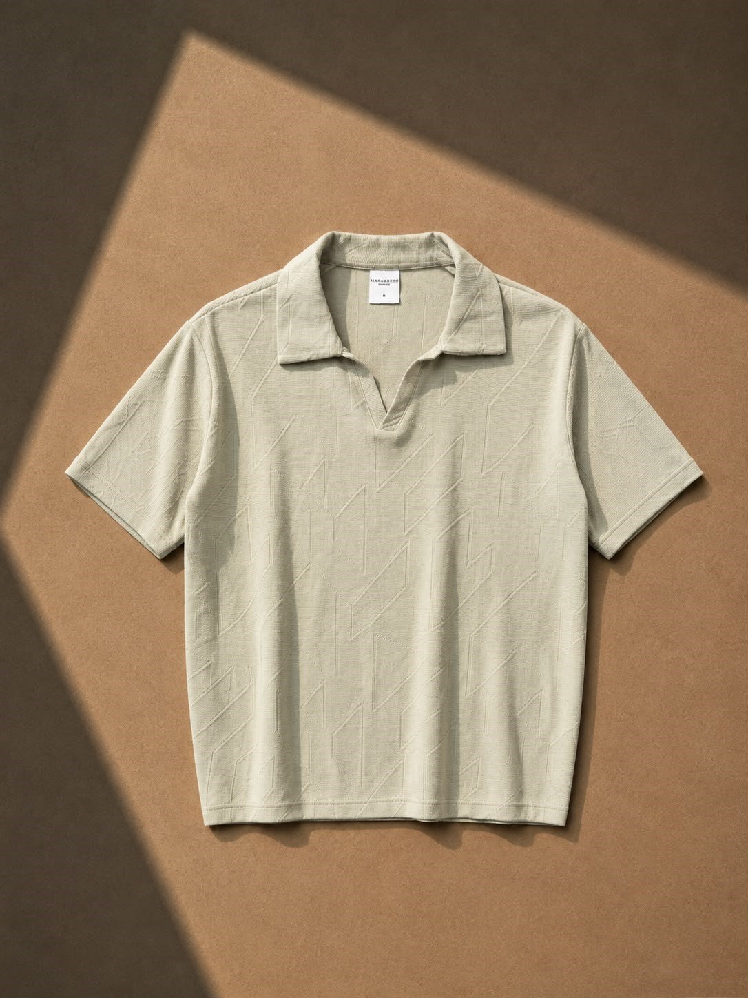 Krem Yakalı Tshirt