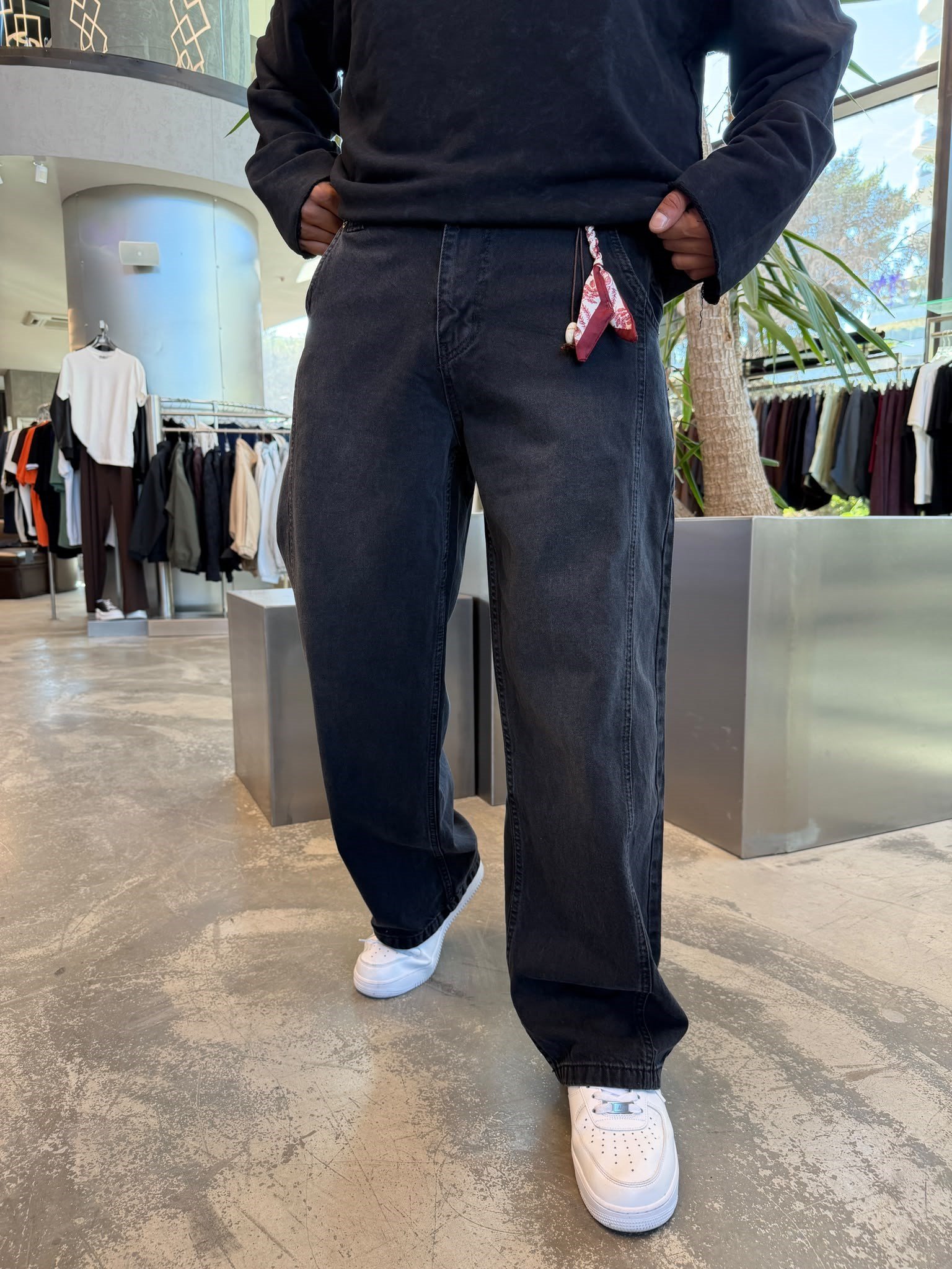 Siyah Extra Super Baggy Parçalı Kot Pantolon WE2854