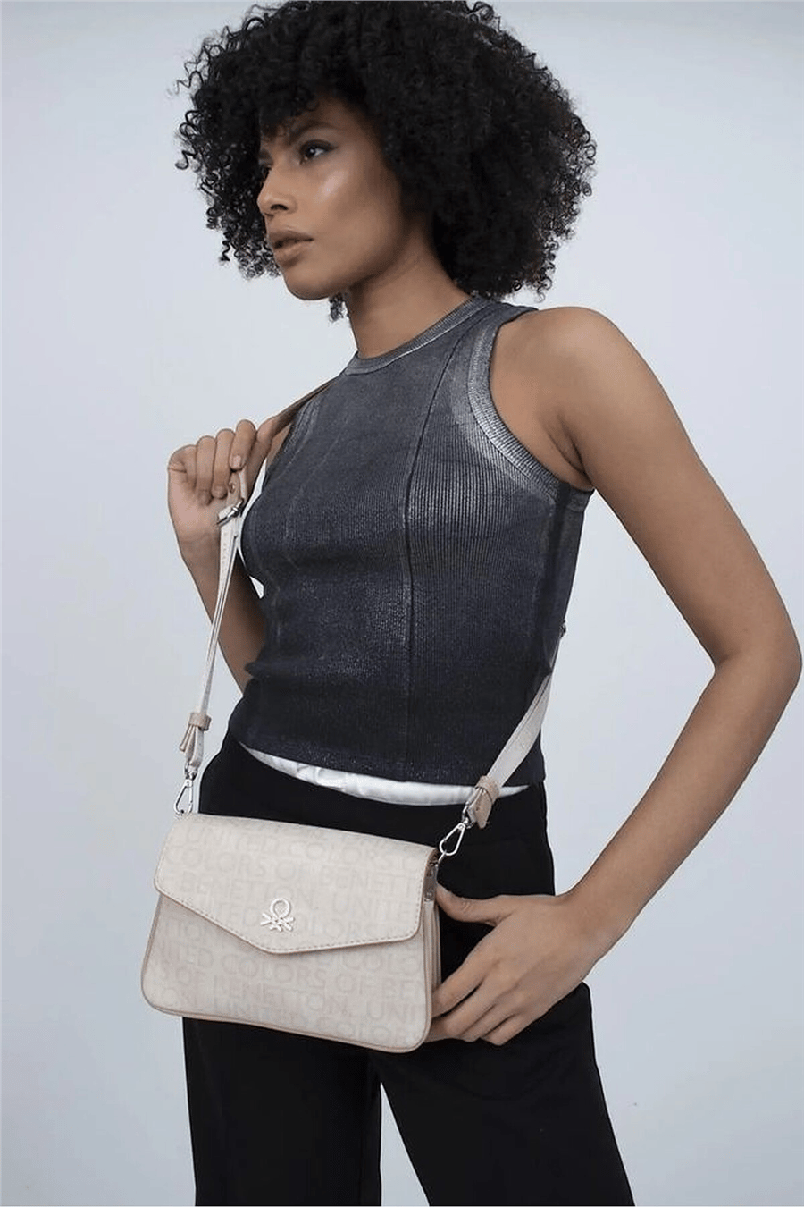 Benetton Monogram Kadın Çapraz Askılı Çanta