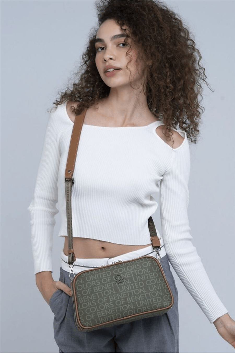 Benetton Monogram Kadın Çapraz Askılı Çanta