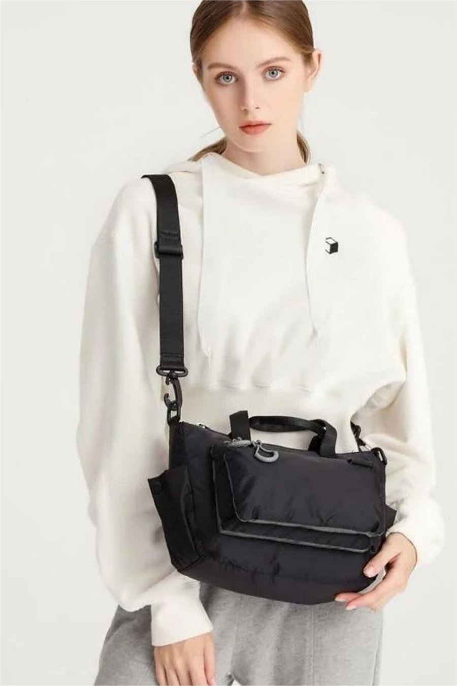 Smart Bags Ultra Light Kadın Çapraz Askılı Çanta
