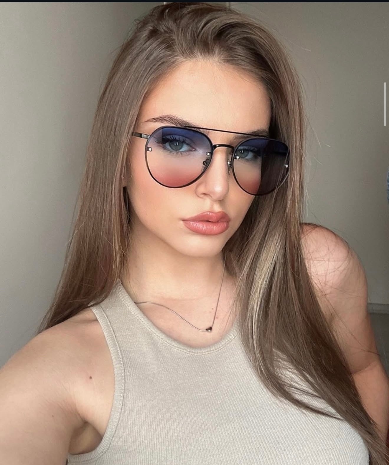 LAURA