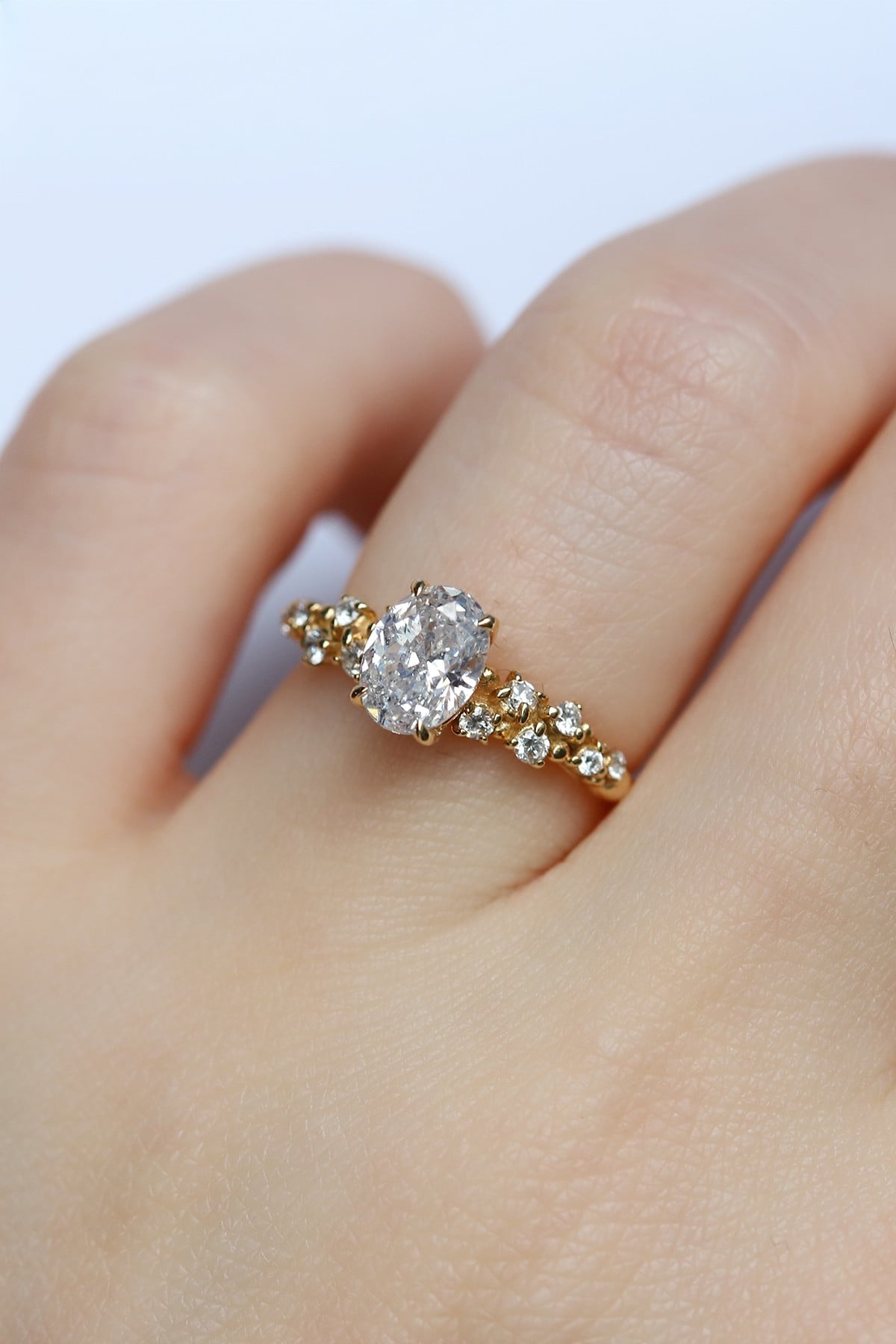 1.20 Karat Tasarım Oval Yüzük