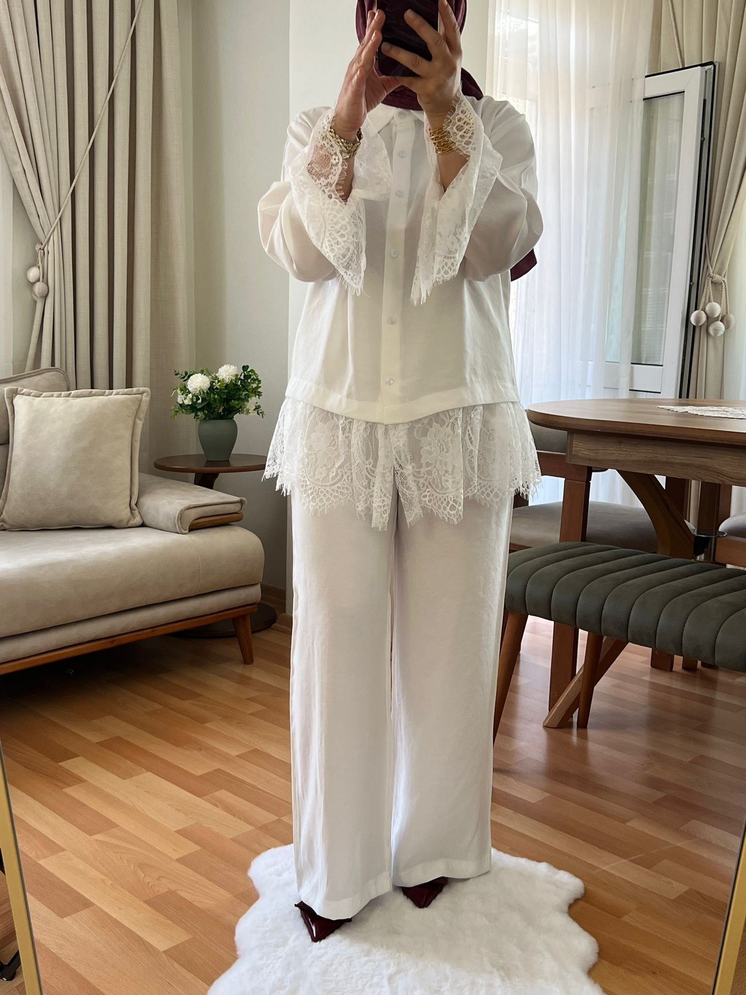 İnci Takım / Beyaz