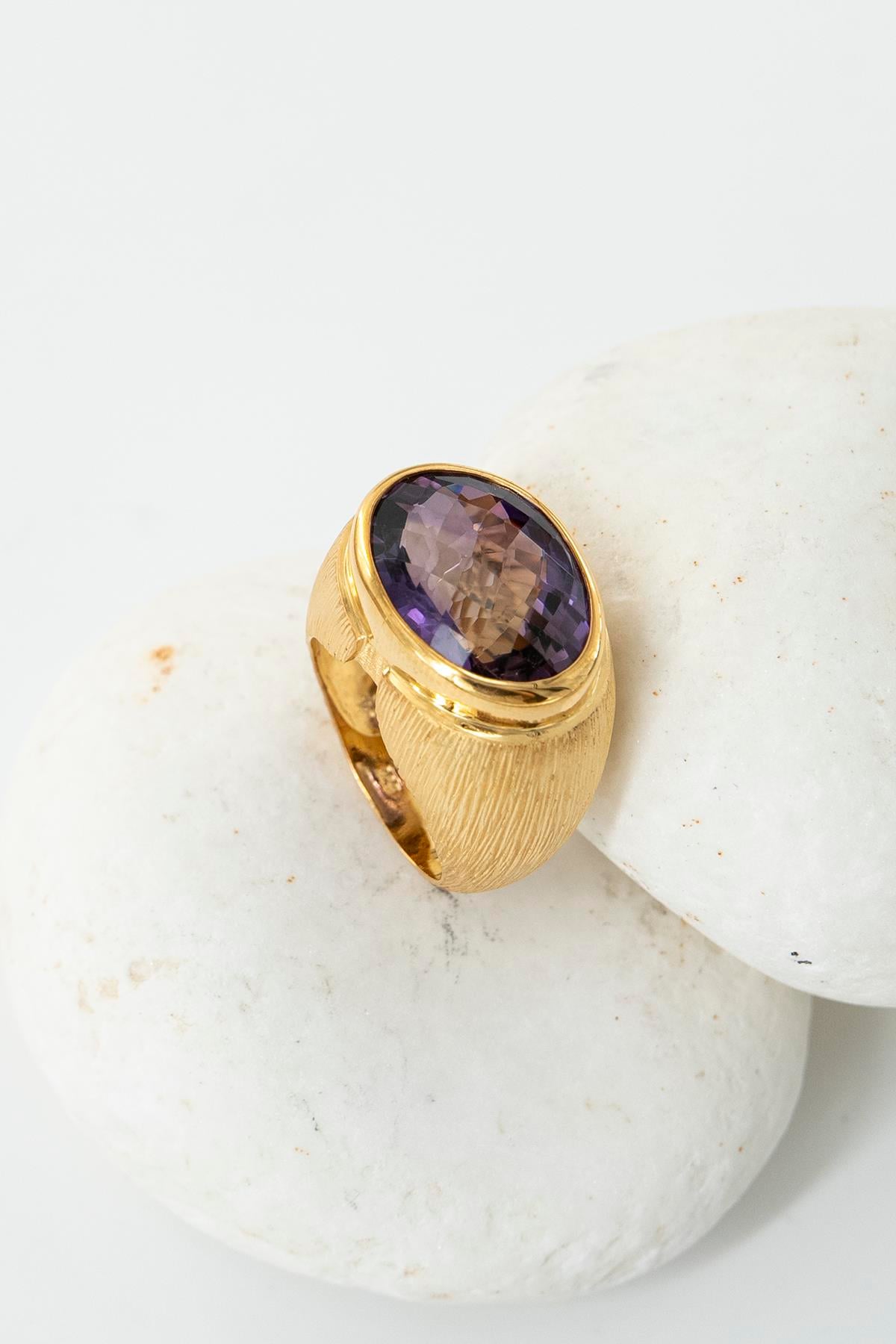 Amethyst 16.80 ct 13.90 gr