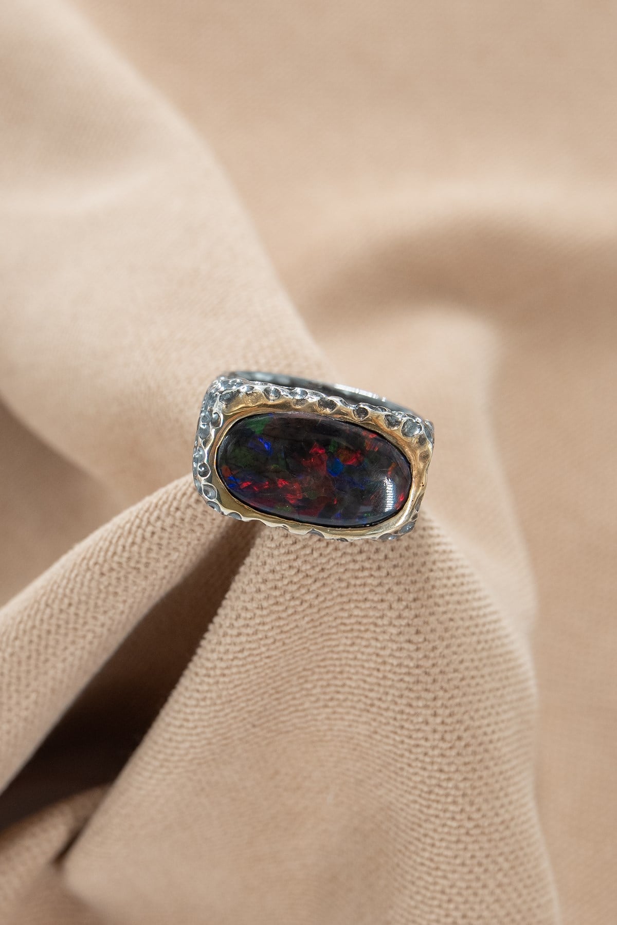 Black Opal Gümüş Yüzük