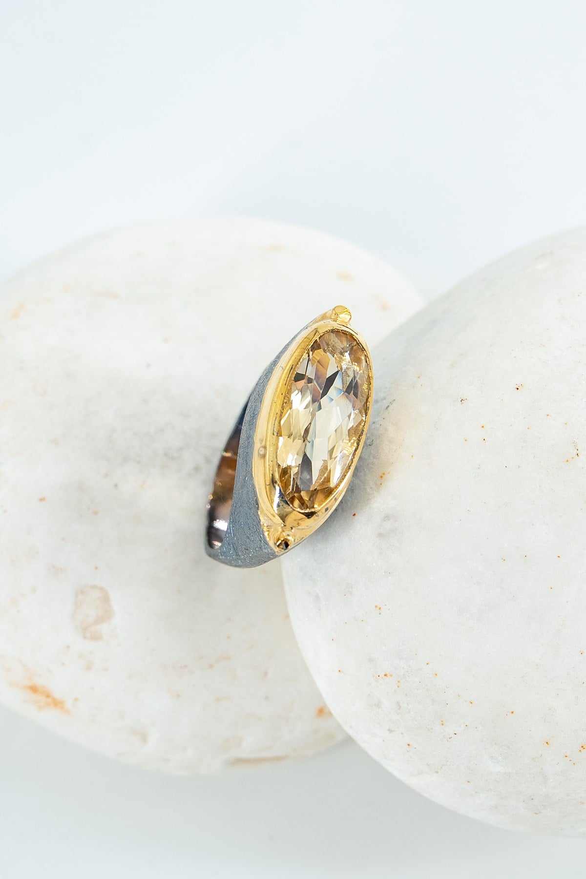 Pietra Naturale Dettagliato Oro & Argento Combinato Anello
