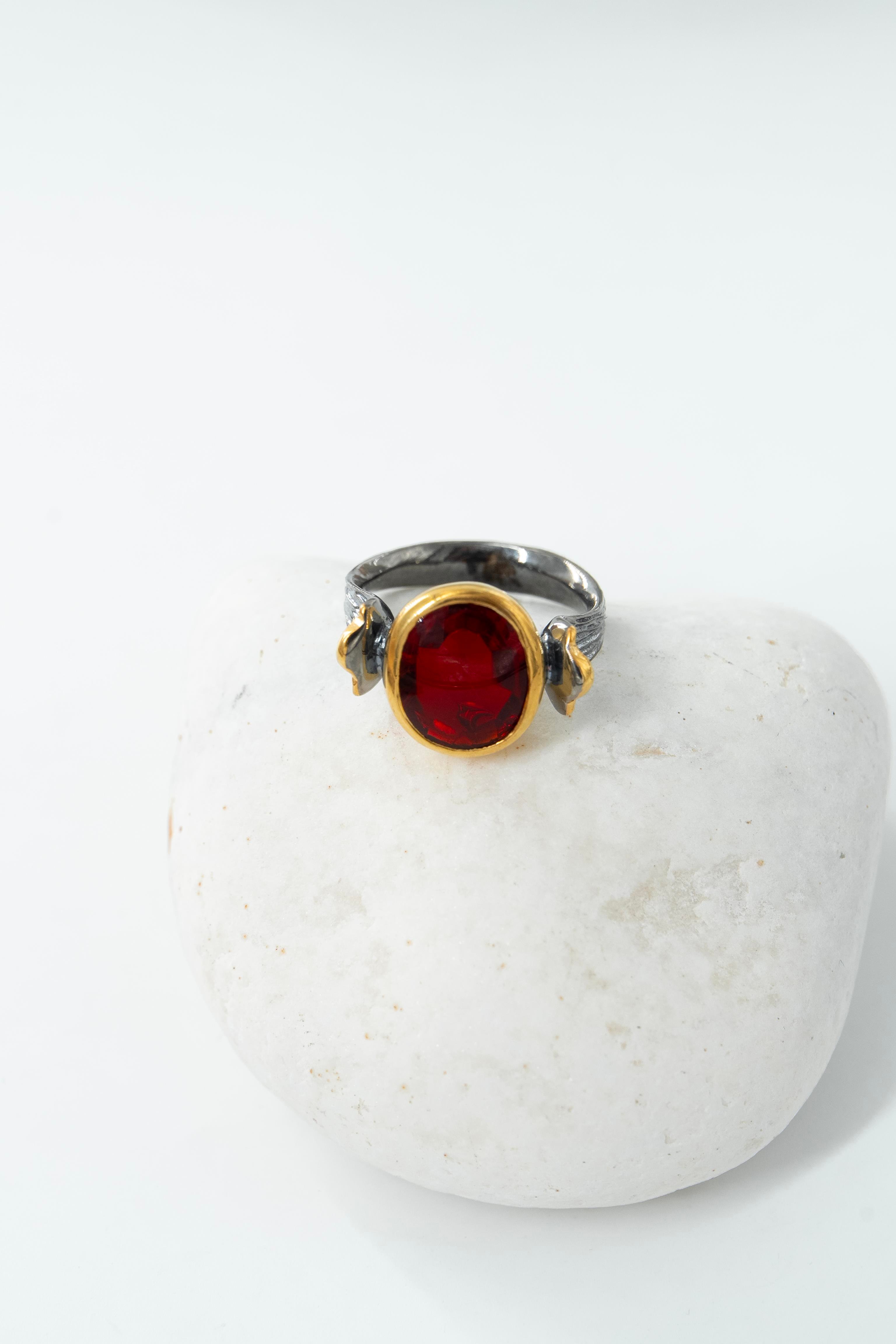 Garnet Taşlı Gümüş Yüzük