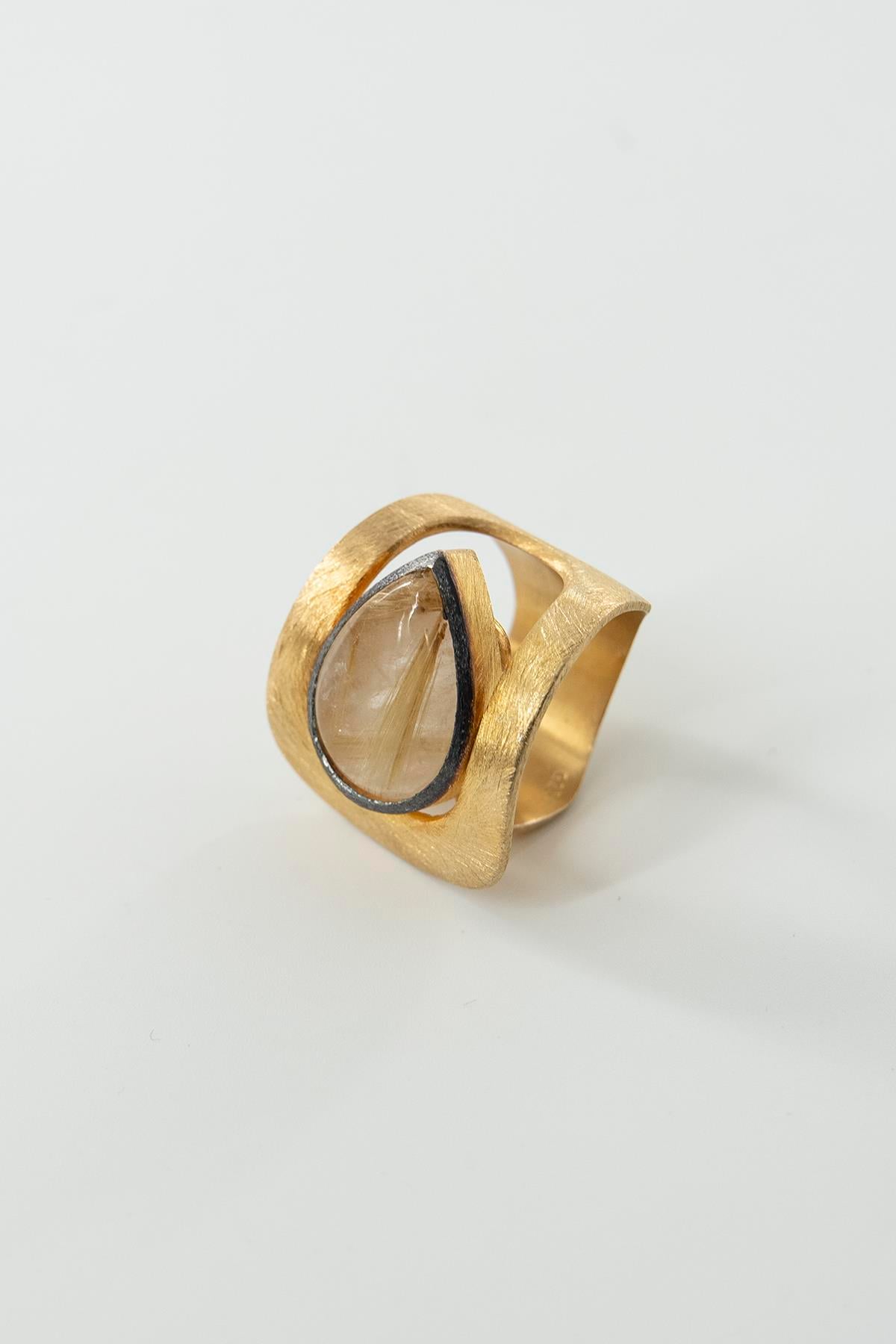 Gold Rutil Quartz Taşlı Gümüş Yüzük