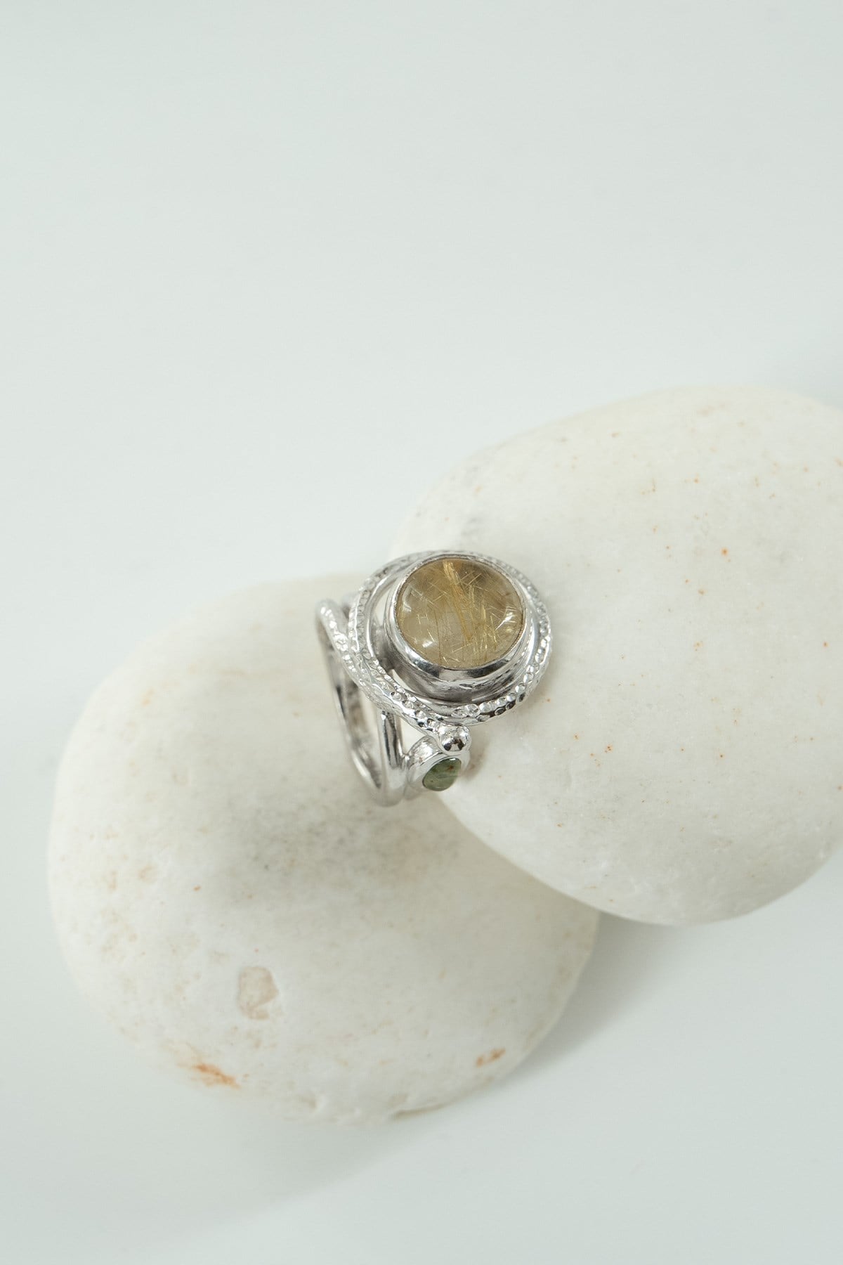 Rutilo Dorato Quarzo & Tormalina con Pietra Argento Anello