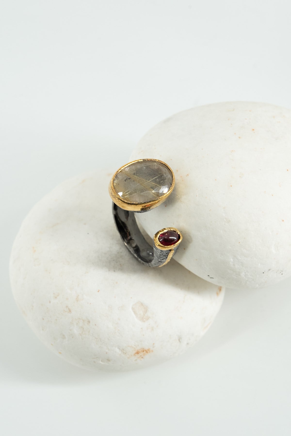 Rutilo Dorato Quarzo & Tormalina con Pietra Argento Anello