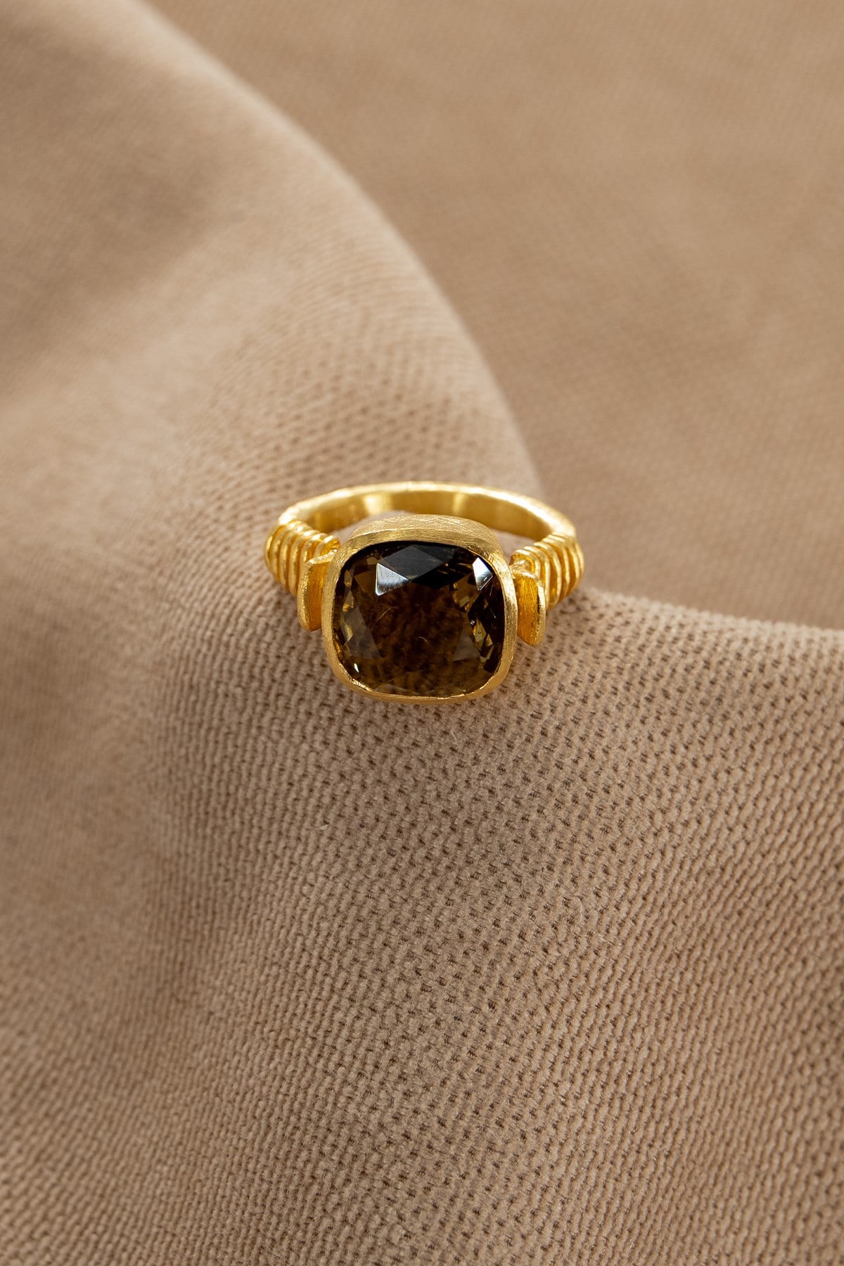 Quarzo Limone con Pietra Minimale Design Anello