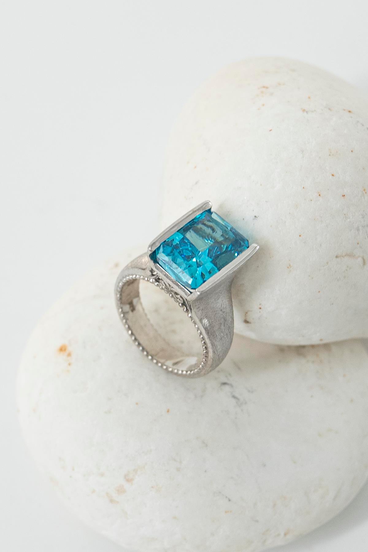 Lab Topazio Blu 8.80 ct 11.70 gr