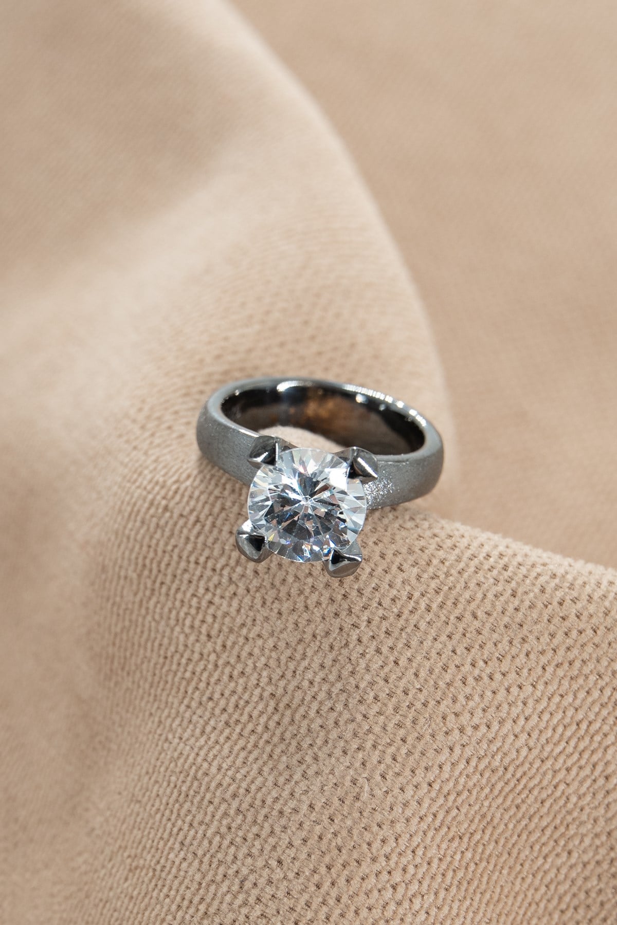 Macronite con Pietra Argento Anello