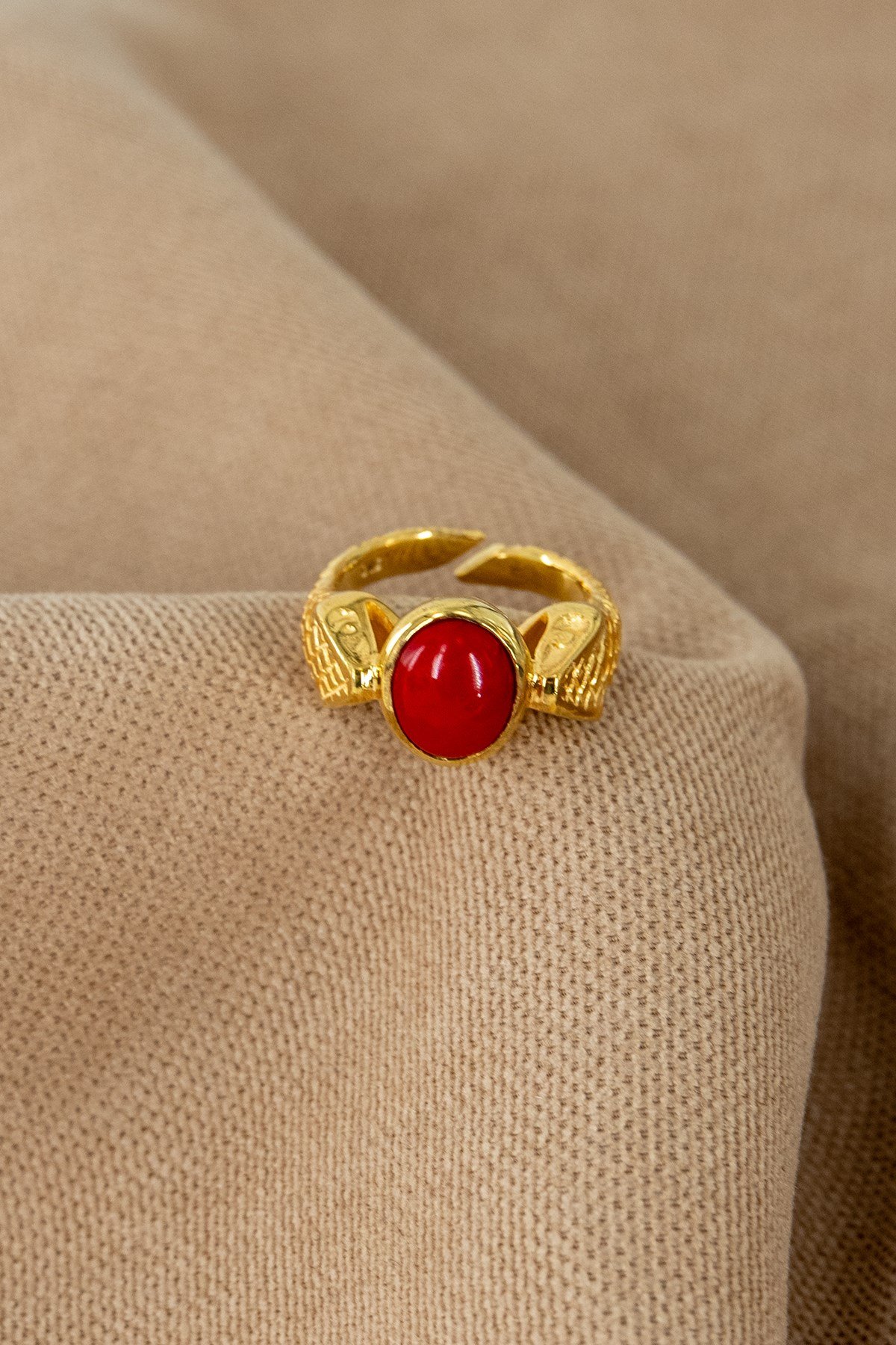 Corallo con Pietra Argento Anello