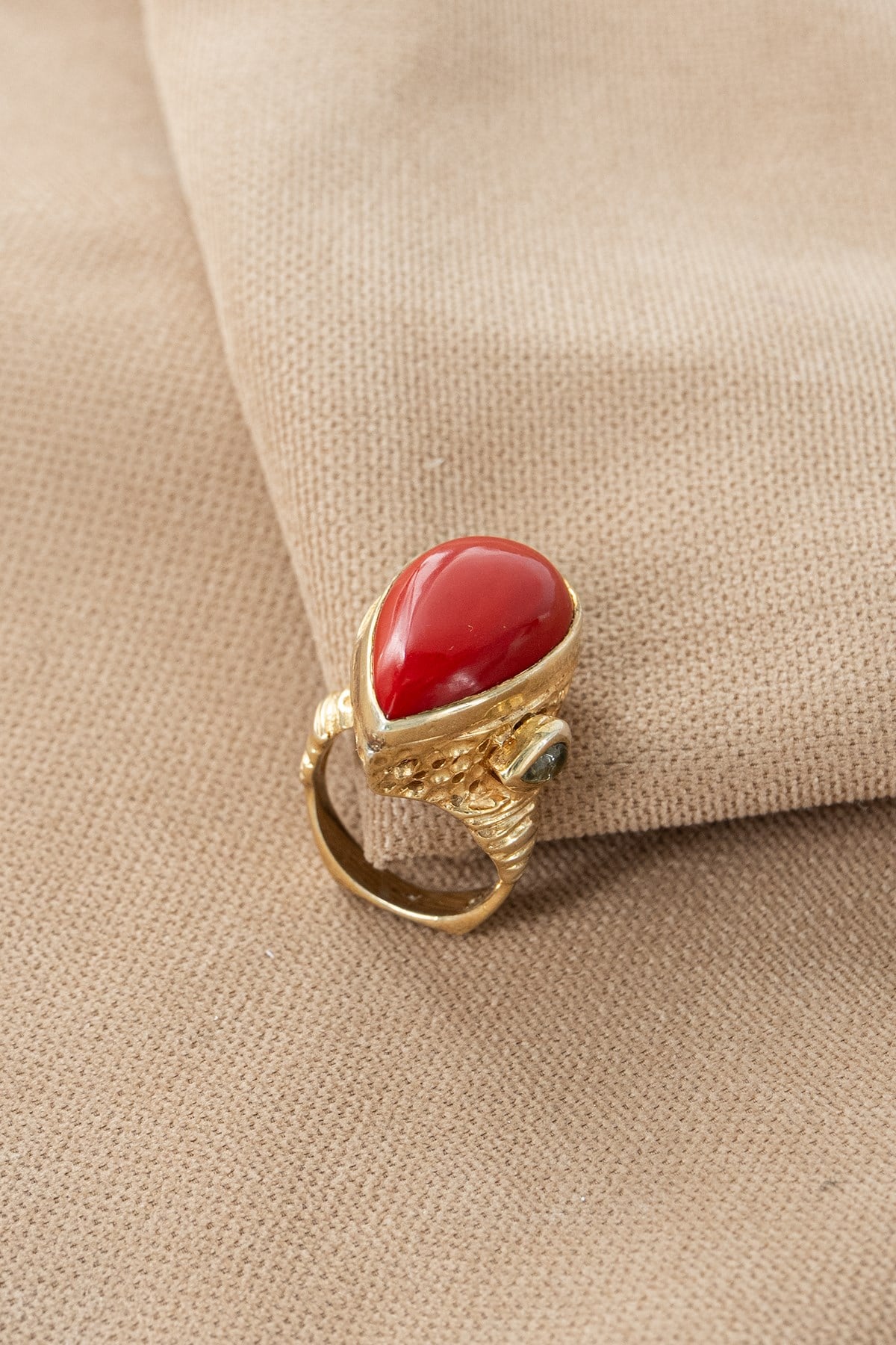 Corallo con Pietra Design Argento Anello