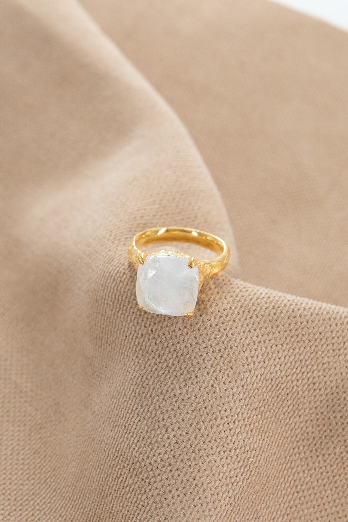 Pietra di Luna con Pietra Speciale Design Anello