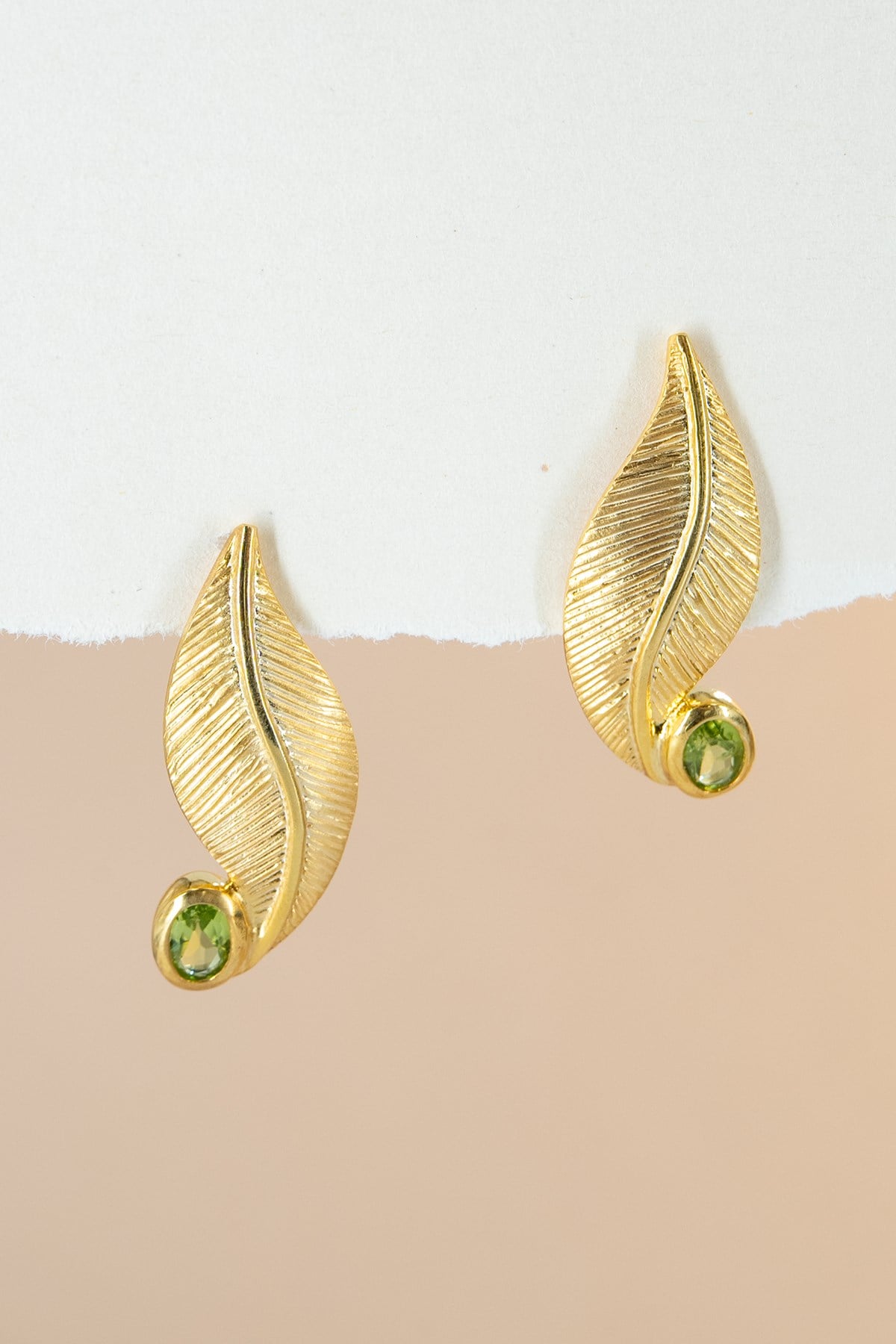Peridot Taşlı Gümüş Küpe