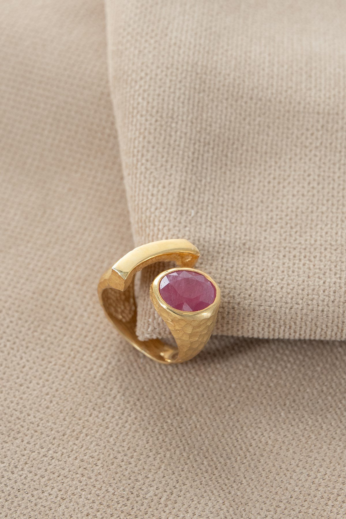 Rubino con Pietra Argento Anello
