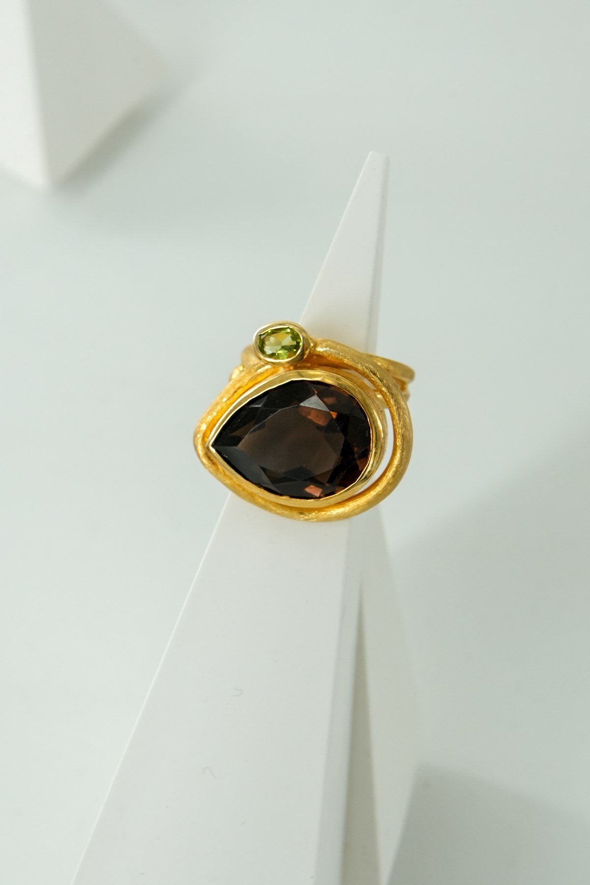 Topazio Fumé con Pietra Argento Anello