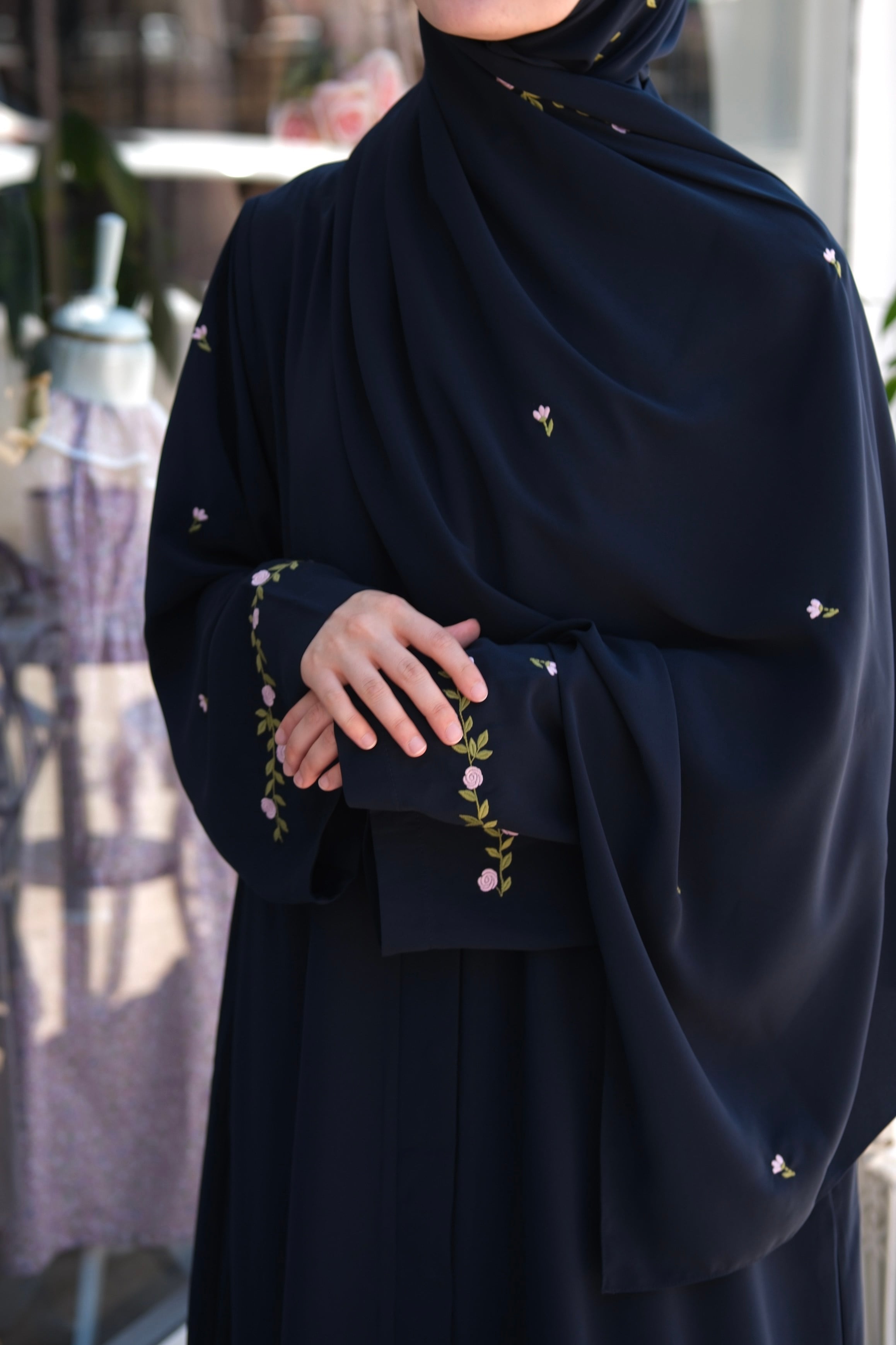 Nakışlı Abaya Şal Takım Lacivert