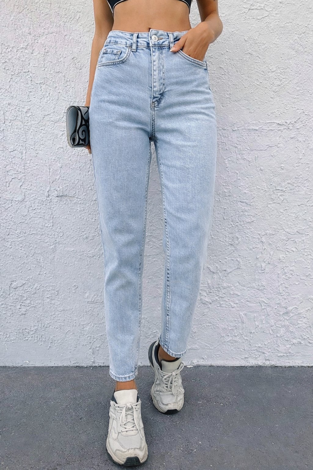 Kadın Açık Mavi Yüksek Bel Mom Jean Pantolon – Rahat Kalıp Günlük Denim